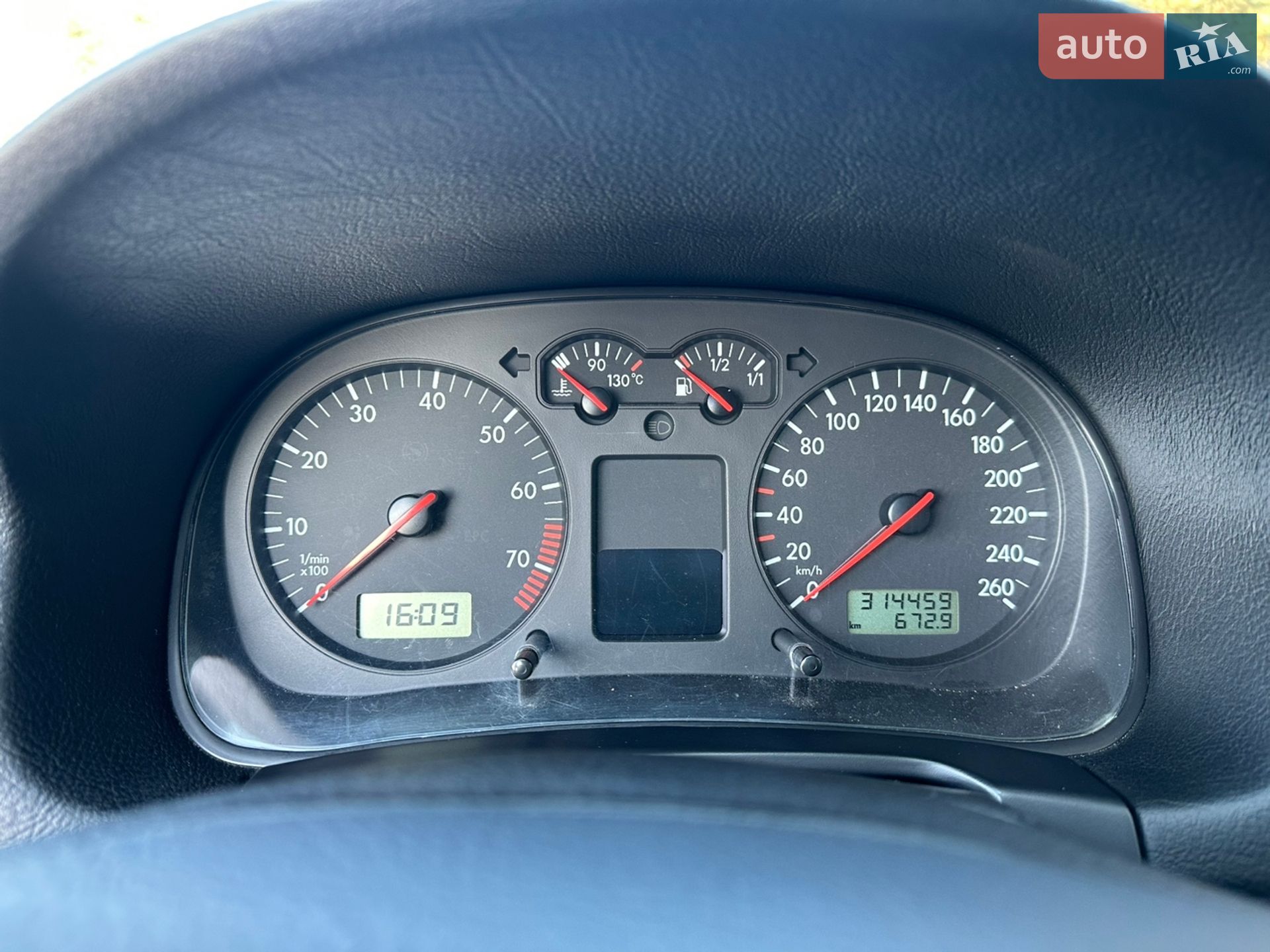 Volkswagen Golf 2002 VIN WVWZZZ1JZ2W566336 фото оголошення 10 з 18
