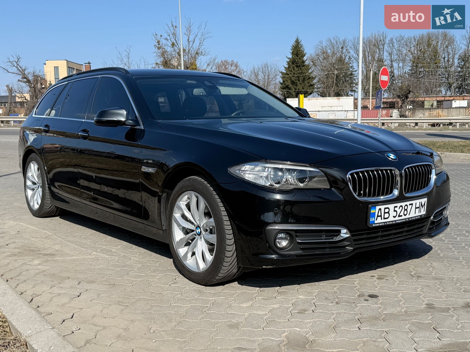 BMW 5 Series 2014 VIN WBA5J51070D583106 фото оголошення 2 з 58