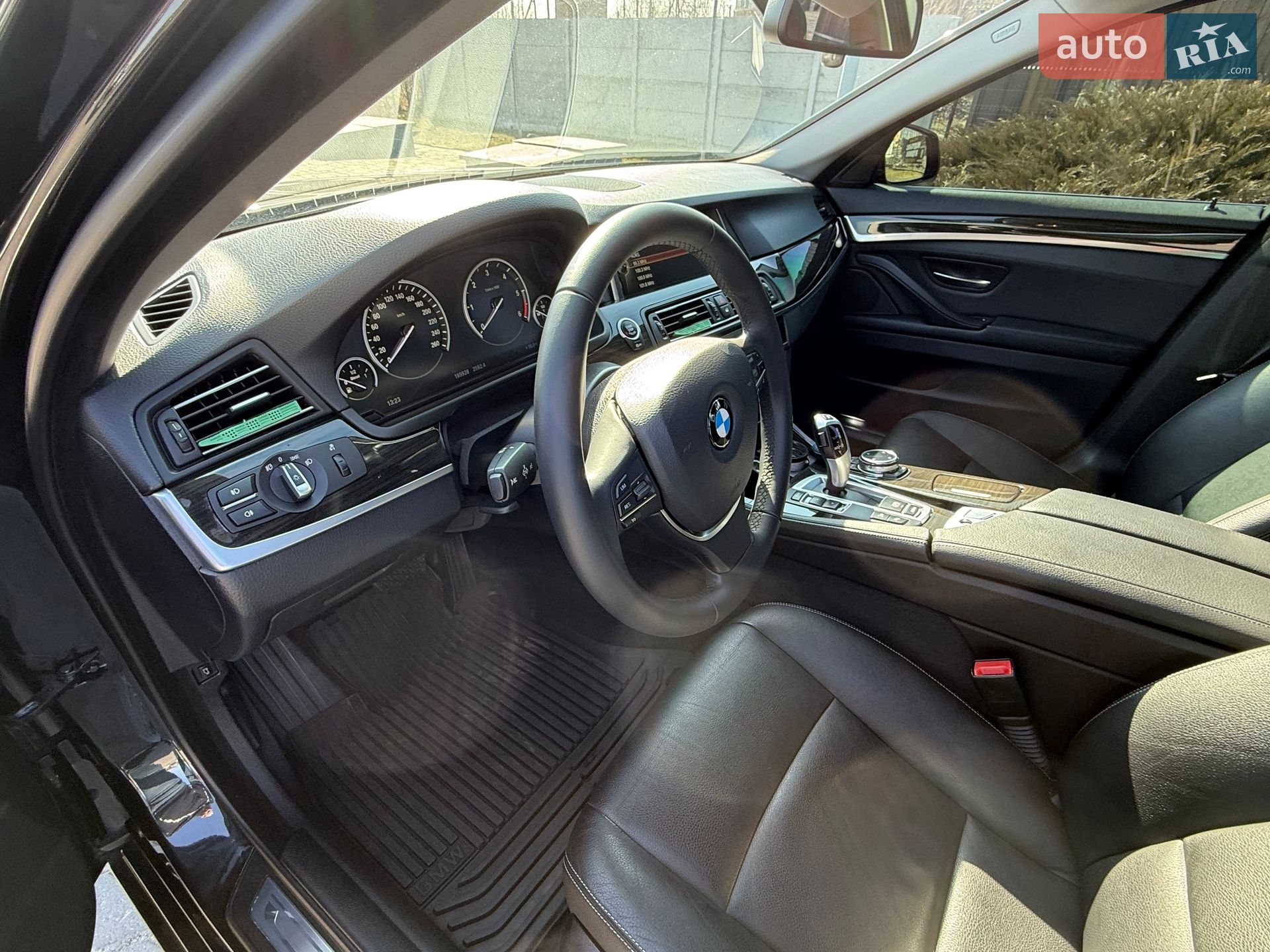 BMW 5 Series 2014 VIN WBA5J51070D583106 фото оголошення 19 з 58