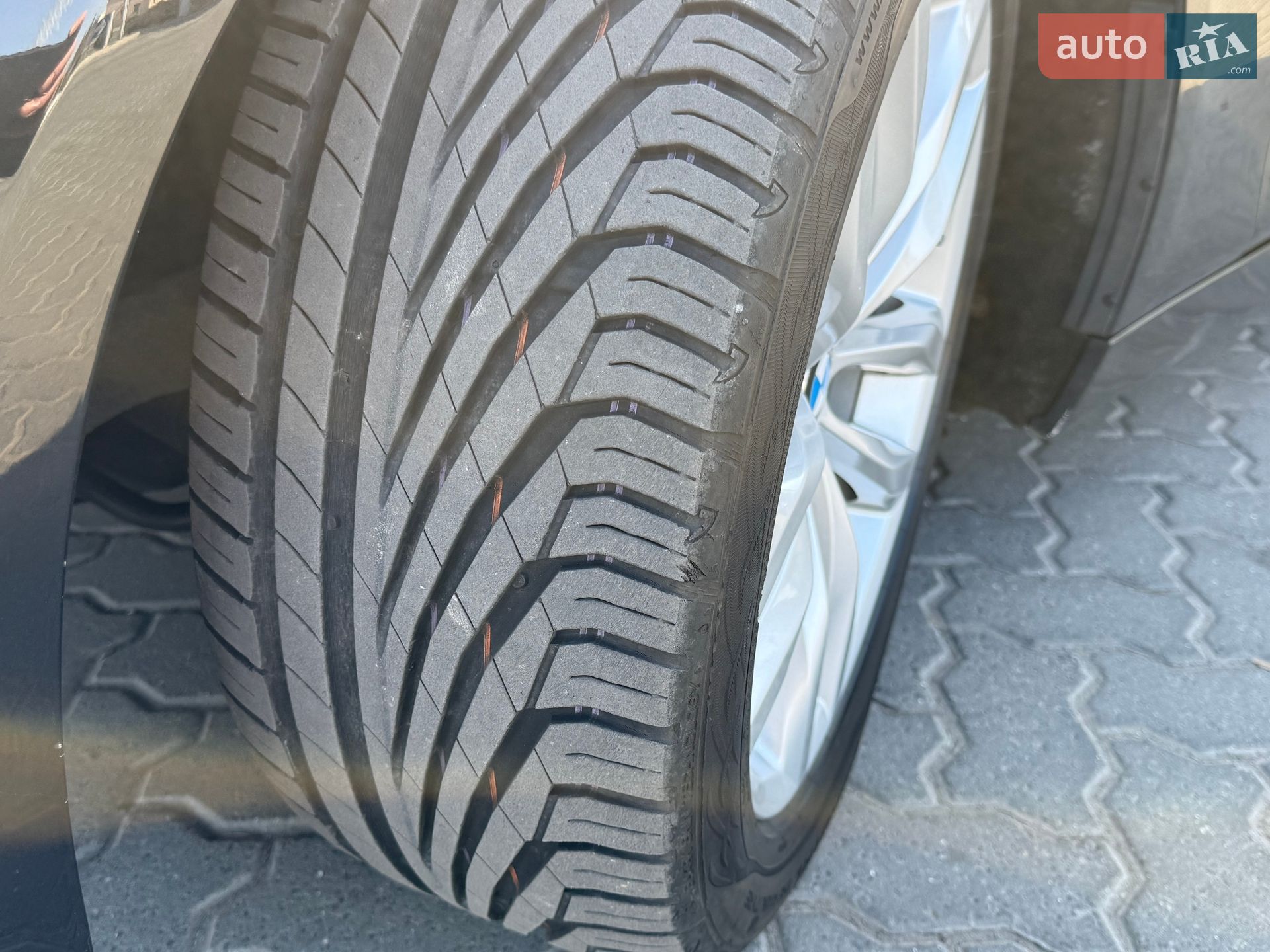 BMW 5 Series 2014 VIN WBA5J51070D583106 фото оголошення 10 з 58