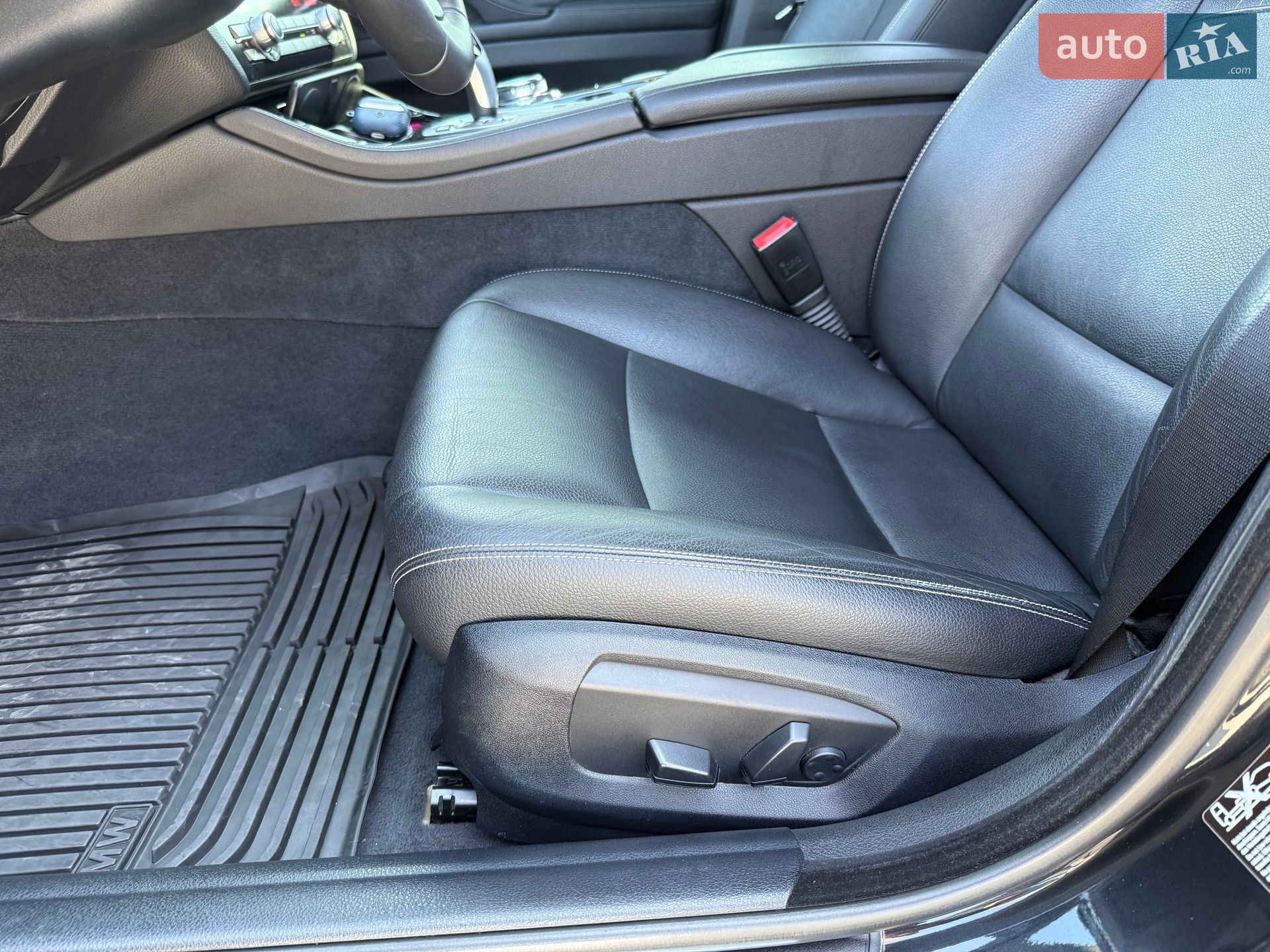 BMW 5 Series 2014 VIN WBA5J51070D583106 фото оголошення 22 з 58