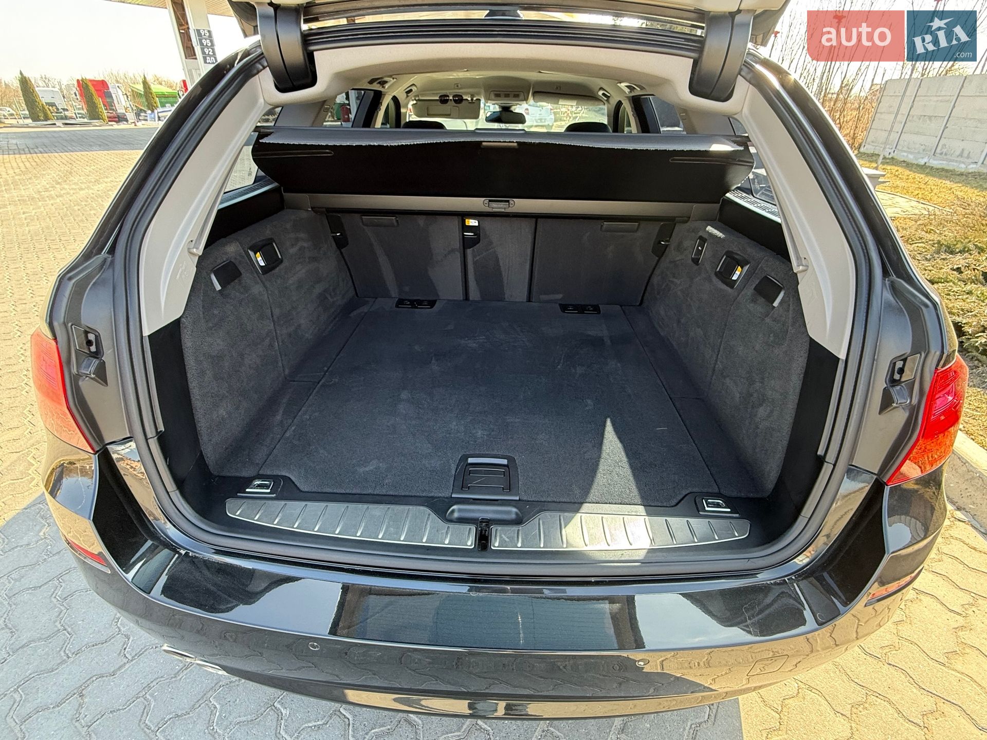 BMW 5 Series 2014 VIN WBA5J51070D583106 фото оголошення 16 з 58