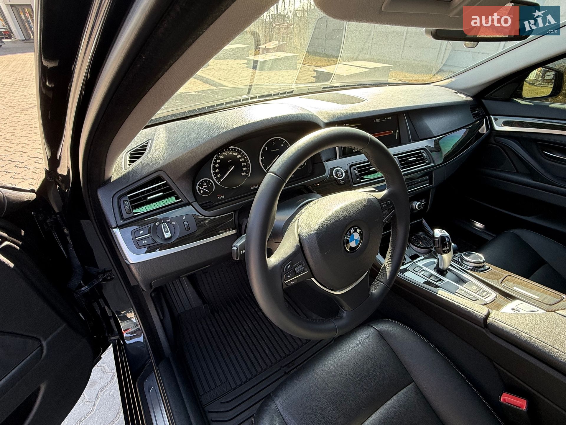 BMW 5 Series 2014 VIN WBA5J51070D583106 фото оголошення 36 з 58