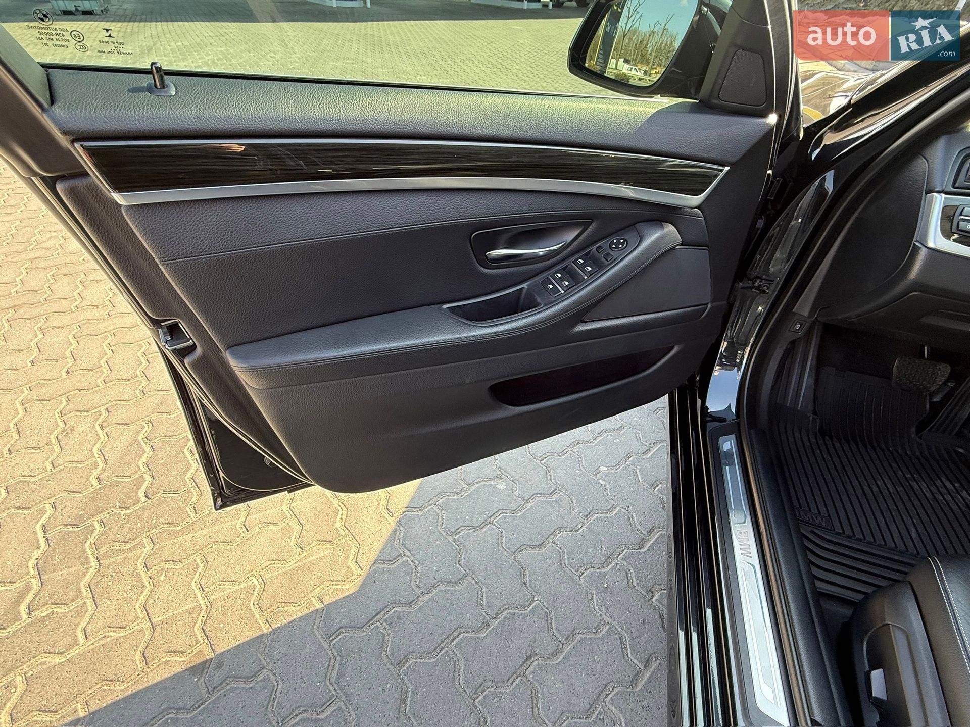 BMW 5 Series 2014 VIN WBA5J51070D583106 фото оголошення 12 з 58