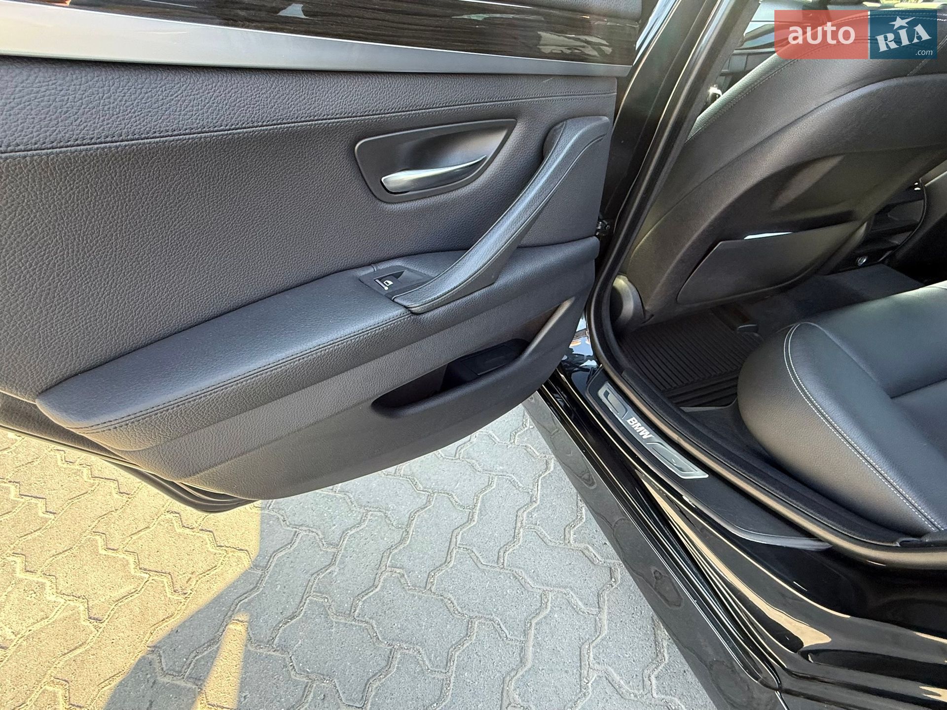 BMW 5 Series 2014 VIN WBA5J51070D583106 фото оголошення 13 з 58