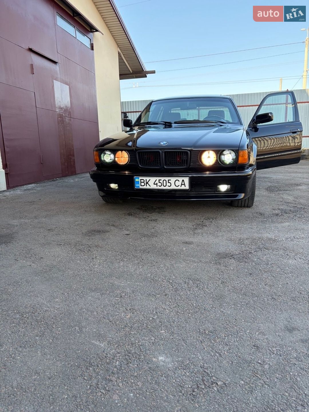 BMW 7 Series 1990 VIN WBAGA81000DA17107 фото оголошення 2 з 43