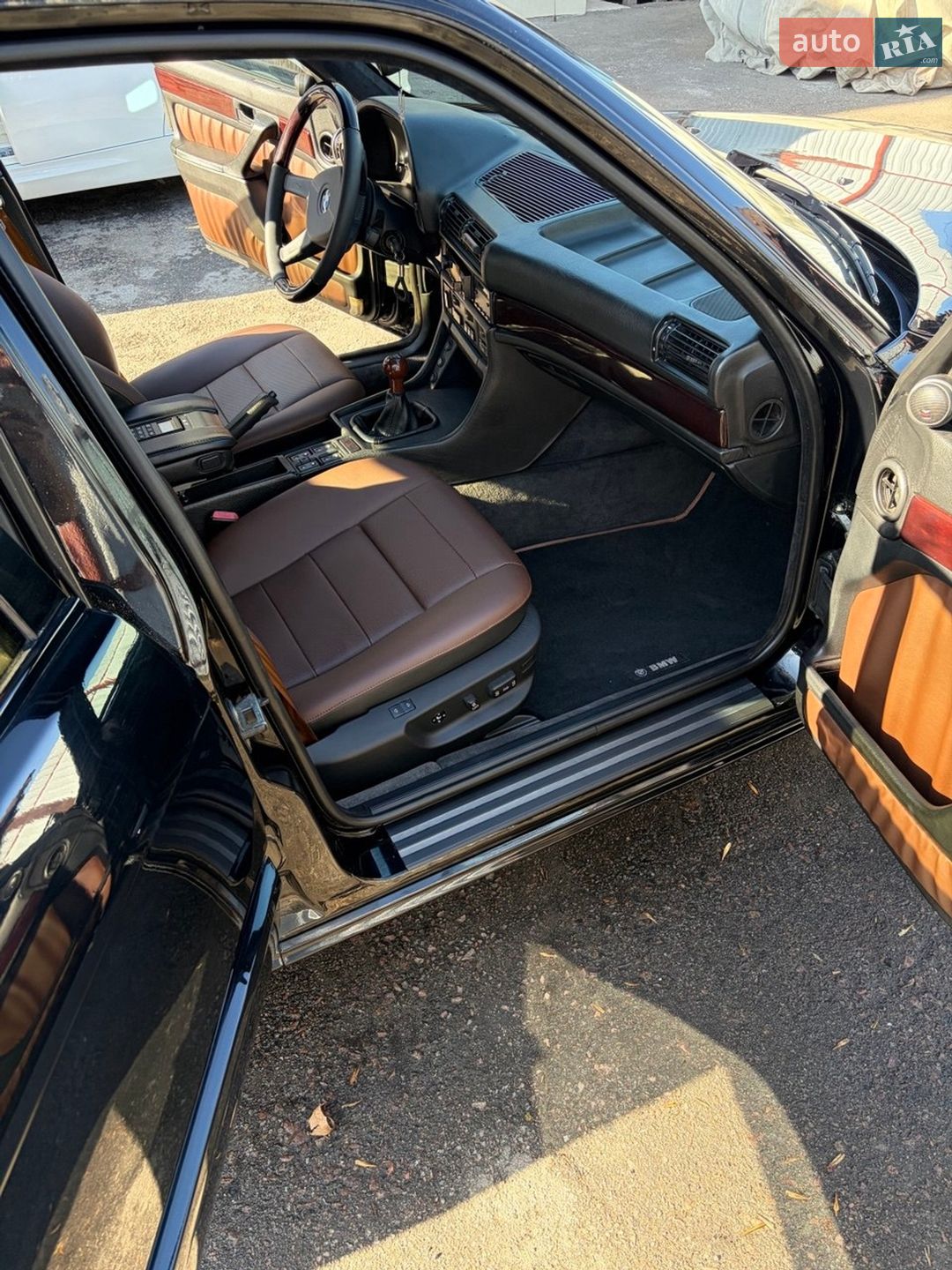 BMW 7 Series 1990 VIN WBAGA81000DA17107 фото оголошення 35 з 43