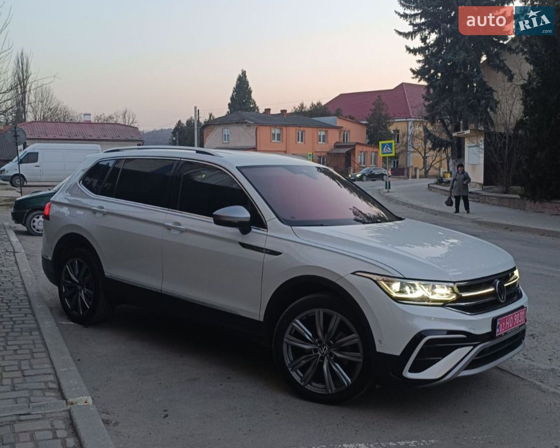 Volkswagen Tiguan 2022 VIN WVGZZZ5NZNM136690 фото оголошення 36 з 47