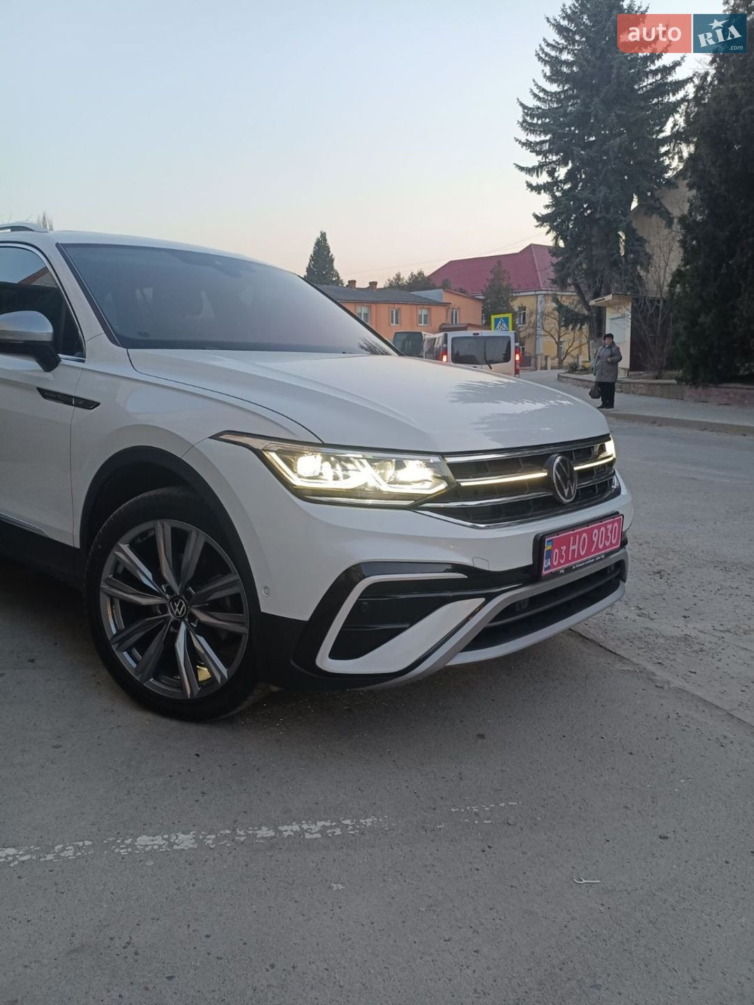 Volkswagen Tiguan 2022 VIN WVGZZZ5NZNM136690 фото оголошення 33 з 47
