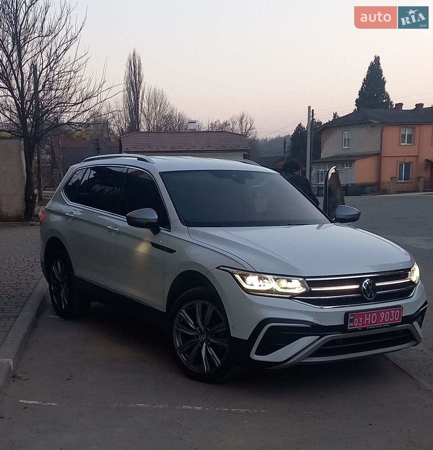 Volkswagen Tiguan 2022 VIN WVGZZZ5NZNM136690 фото оголошення 34 з 47