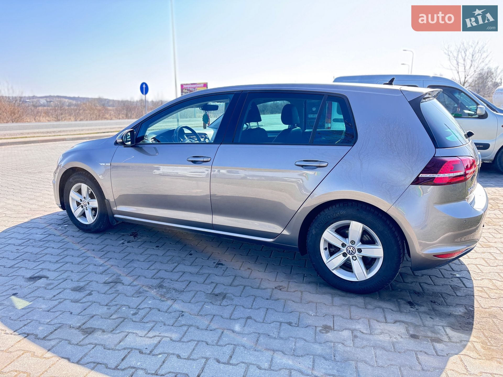 Volkswagen e-Golf 2016 VIN WVWZZZAUZHW900531 фото оголошення 10 з 26
