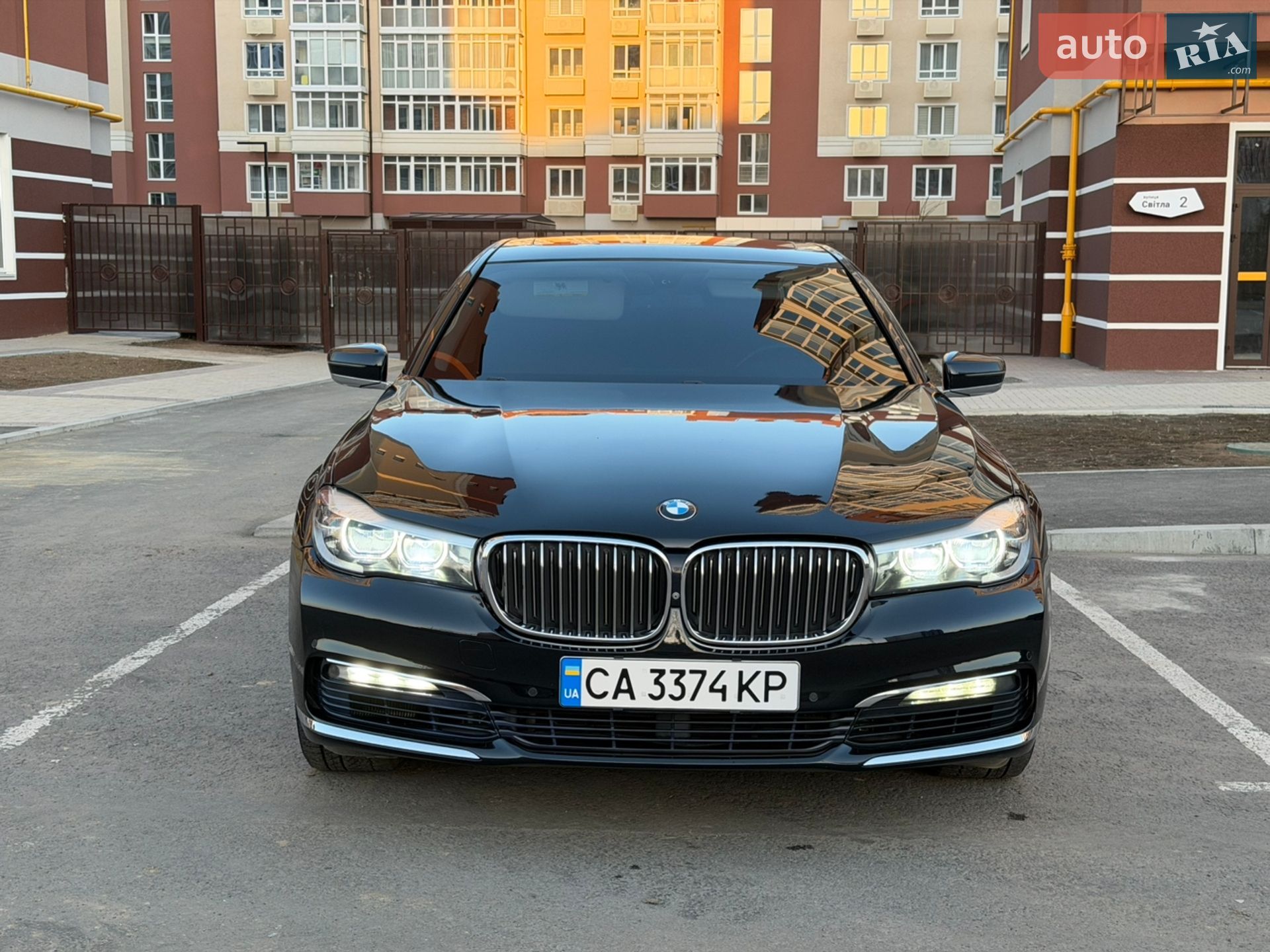 BMW 7 Series 2016 VIN WBA7E2C58GG738940 фото оголошення 4 з 85