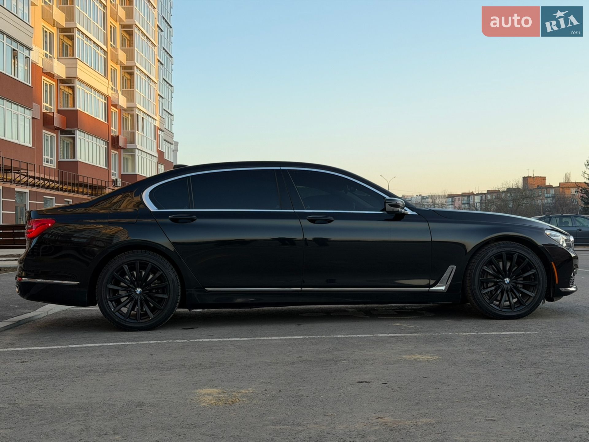 BMW 7 Series 2016 VIN WBA7E2C58GG738940 фото оголошення 8 з 85
