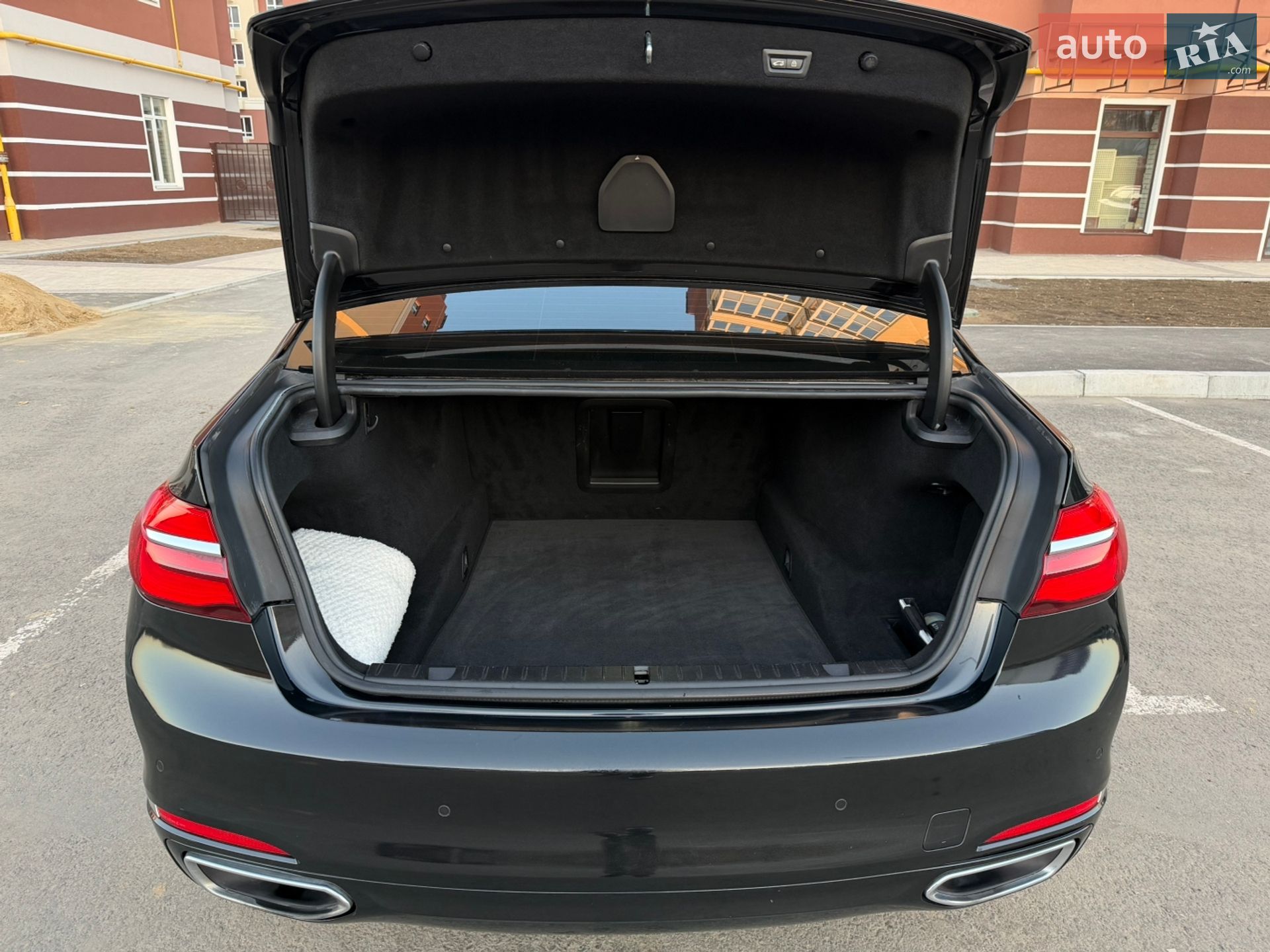 BMW 7 Series 2016 VIN WBA7E2C58GG738940 фото оголошення 81 з 85