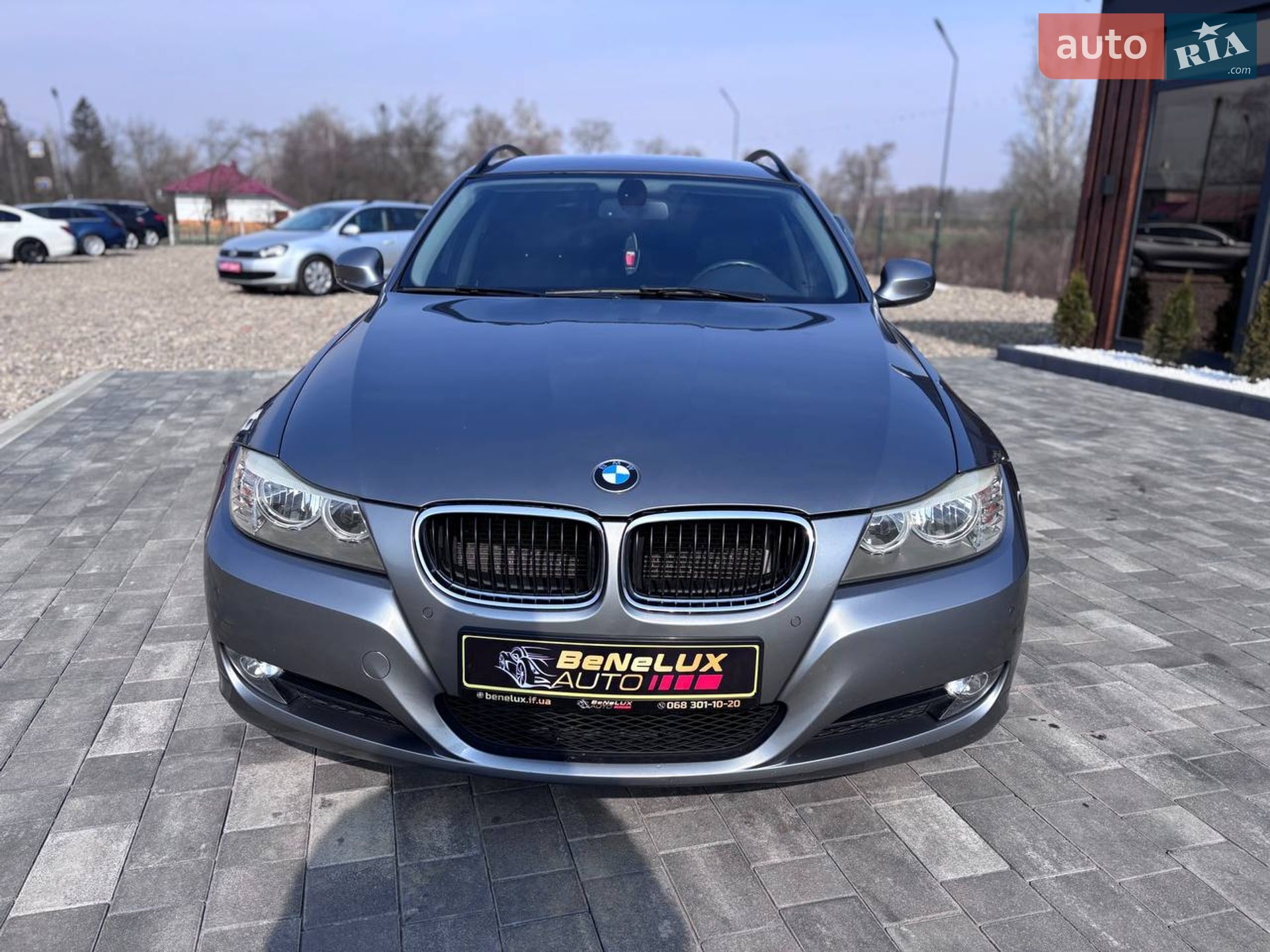BMW 3 Series 2010 VIN WBAUX11060A814470 фото оголошення 3 з 29