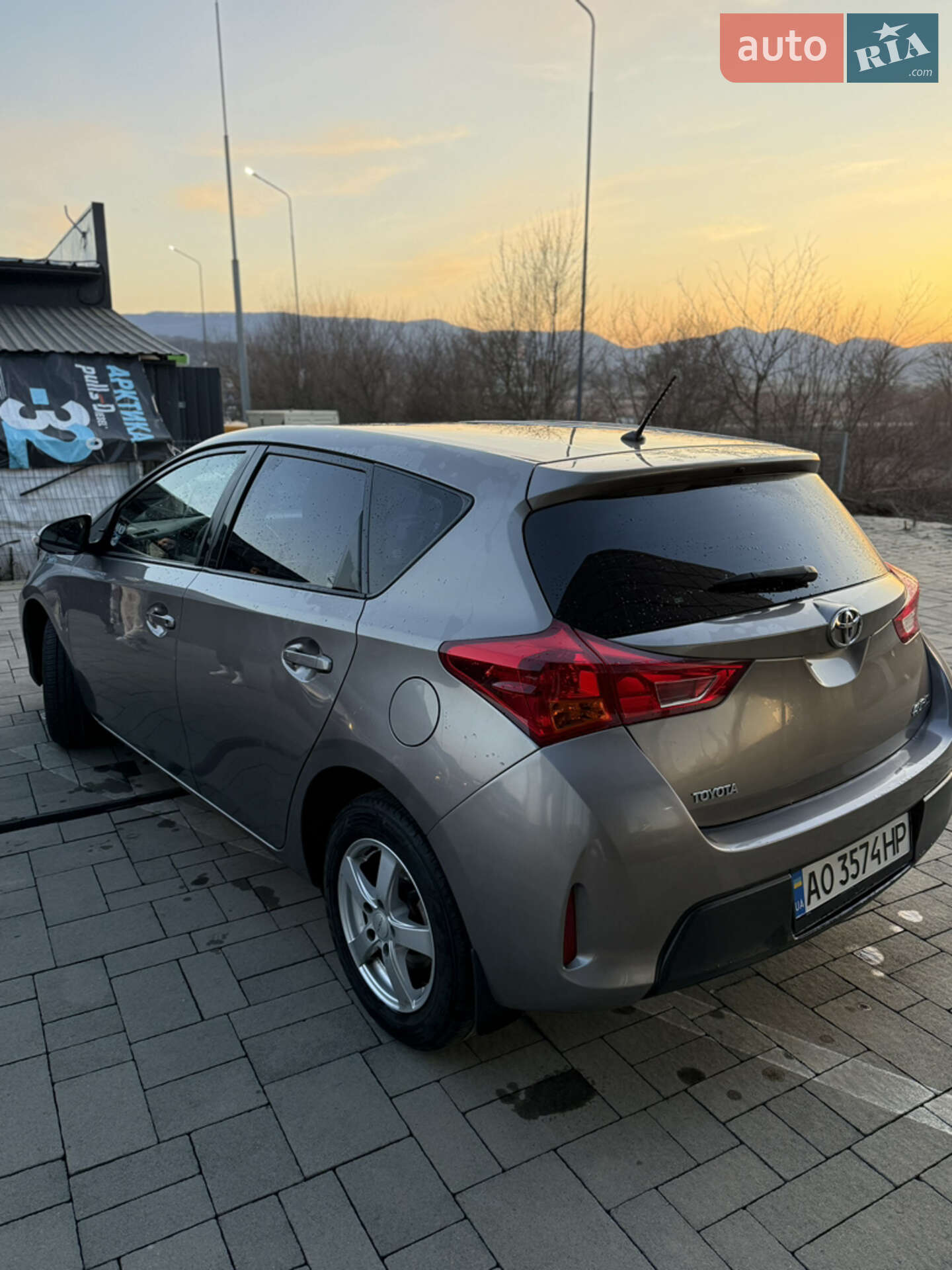 Toyota Auris 2013 VIN SB1KT4JEX0E007918 фото оголошення 2 з 11