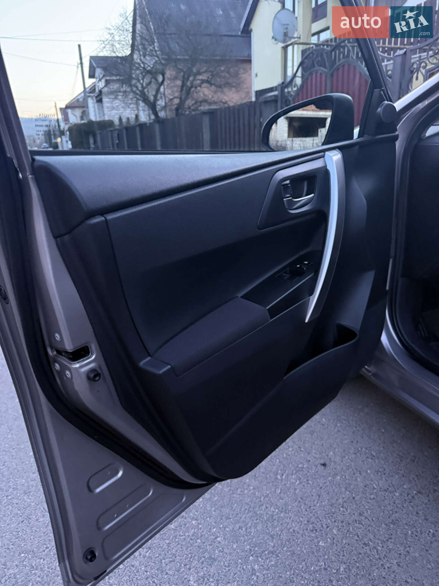 Toyota Auris 2013 VIN SB1KT4JEX0E007918 фото оголошення 9 з 11