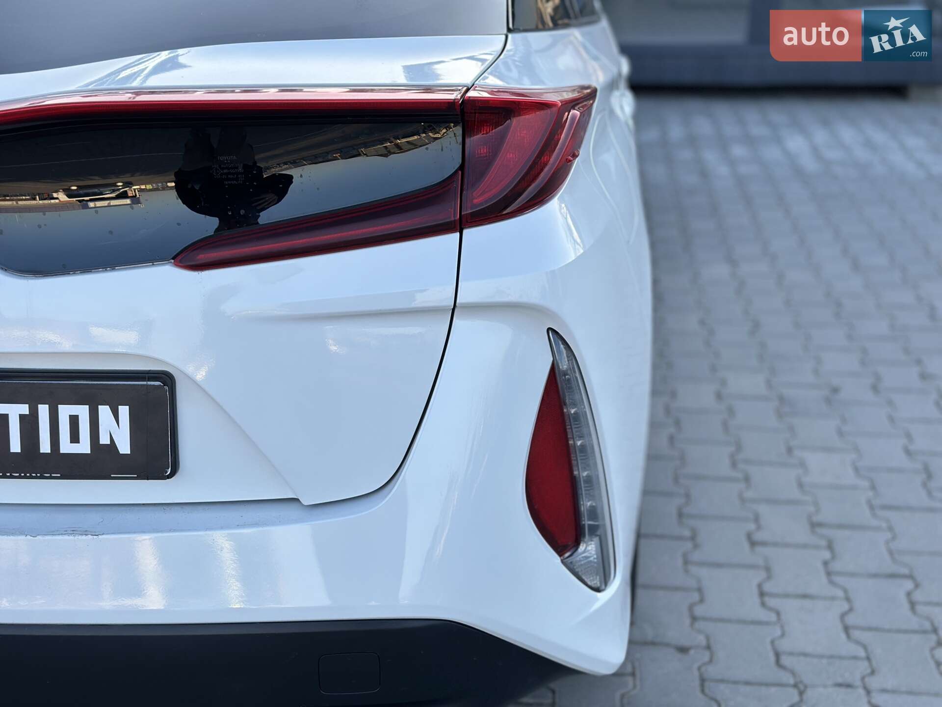 Toyota Prius 2017 VIN JTDKARFP2H3063447 фото оголошення 15 з 32