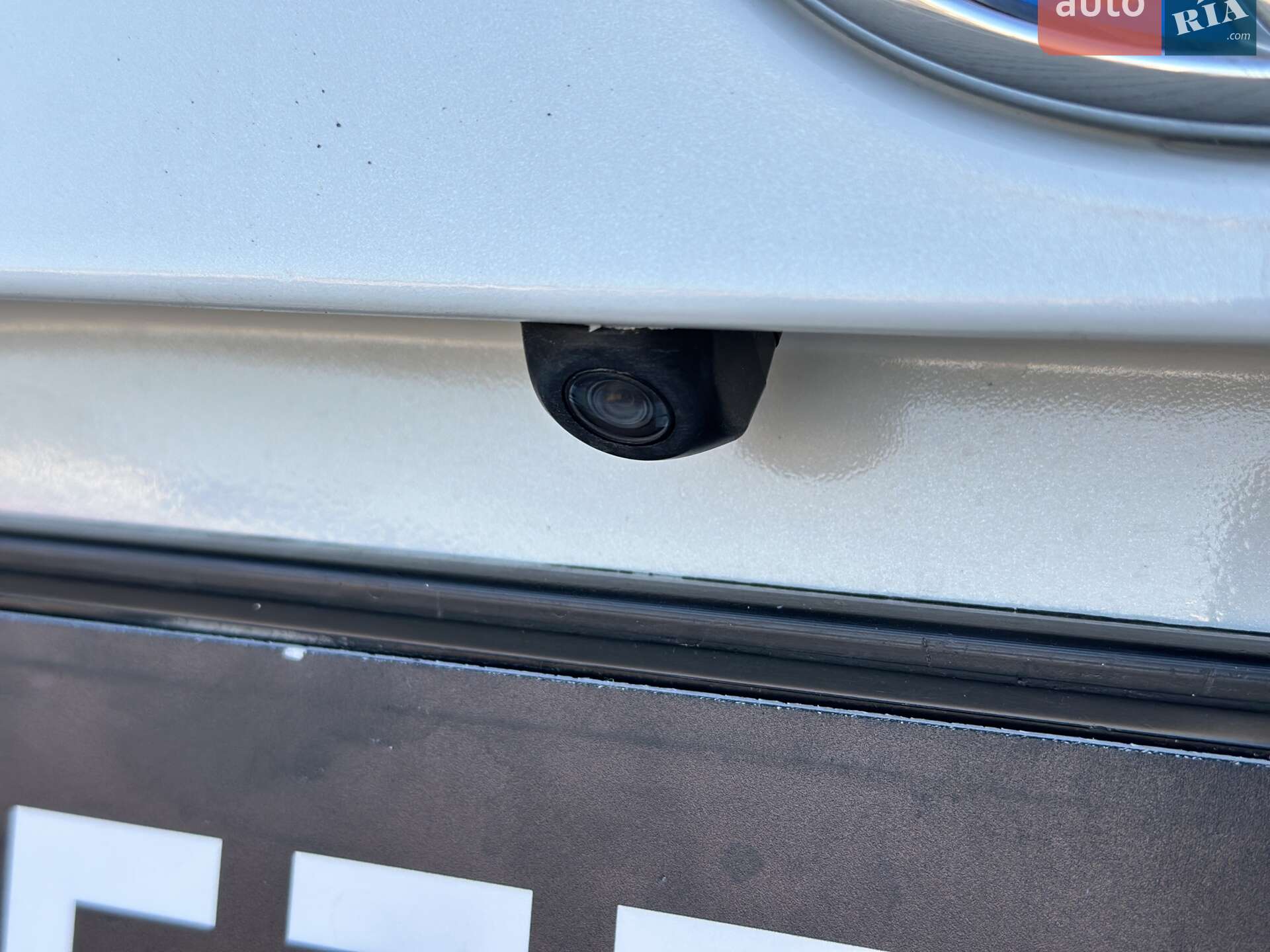 Toyota Prius 2017 VIN JTDKARFP2H3063447 фото оголошення 18 з 32