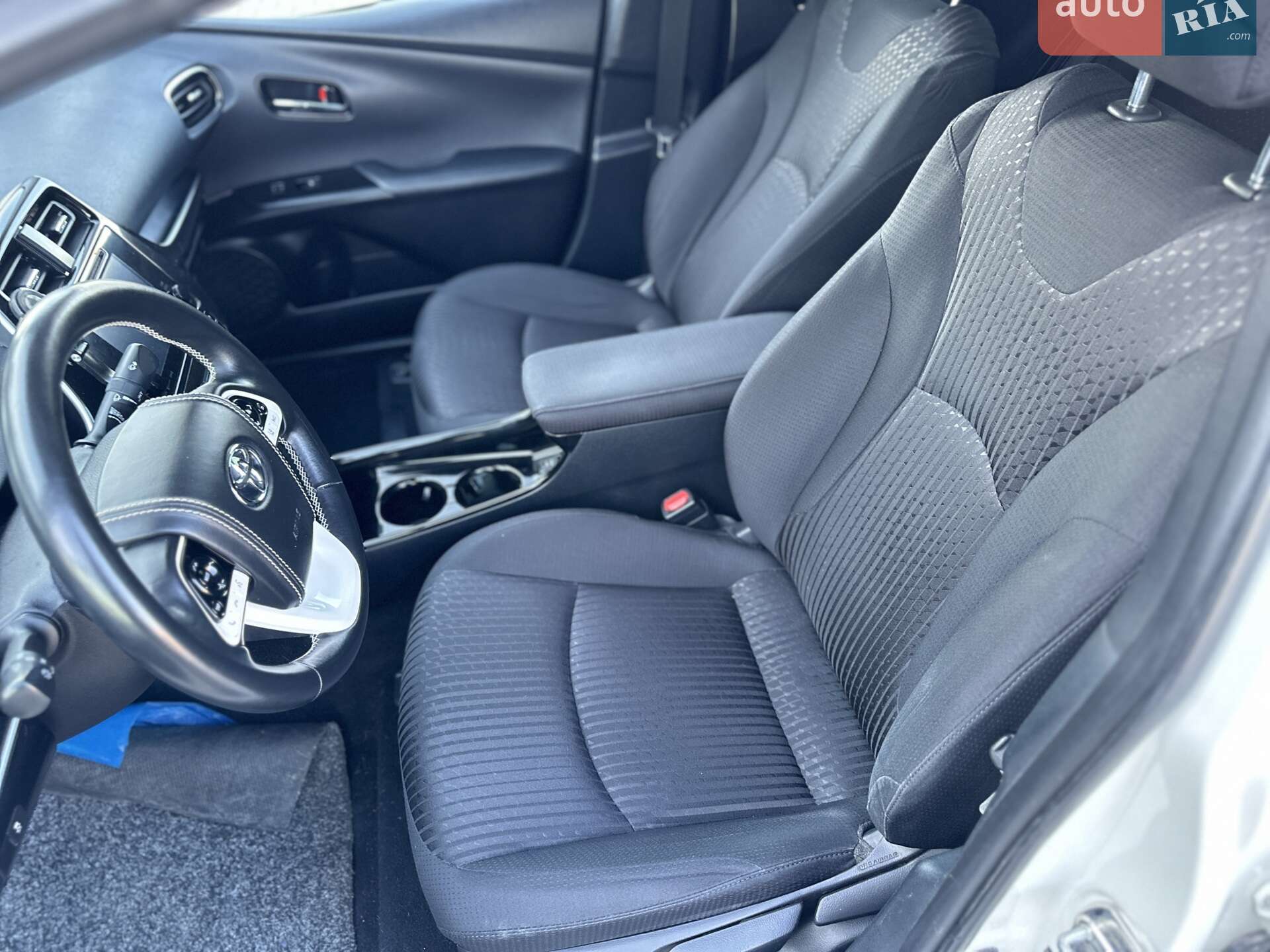Toyota Prius 2017 VIN JTDKARFP2H3063447 фото оголошення 24 з 32