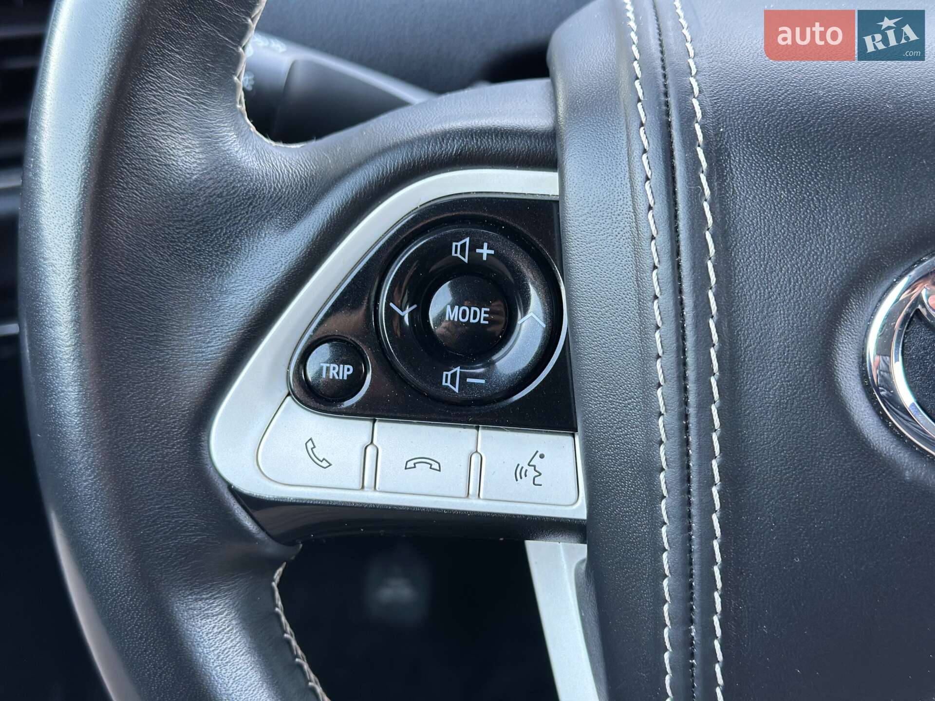 Toyota Prius 2017 VIN JTDKARFP2H3063447 фото оголошення 26 з 32
