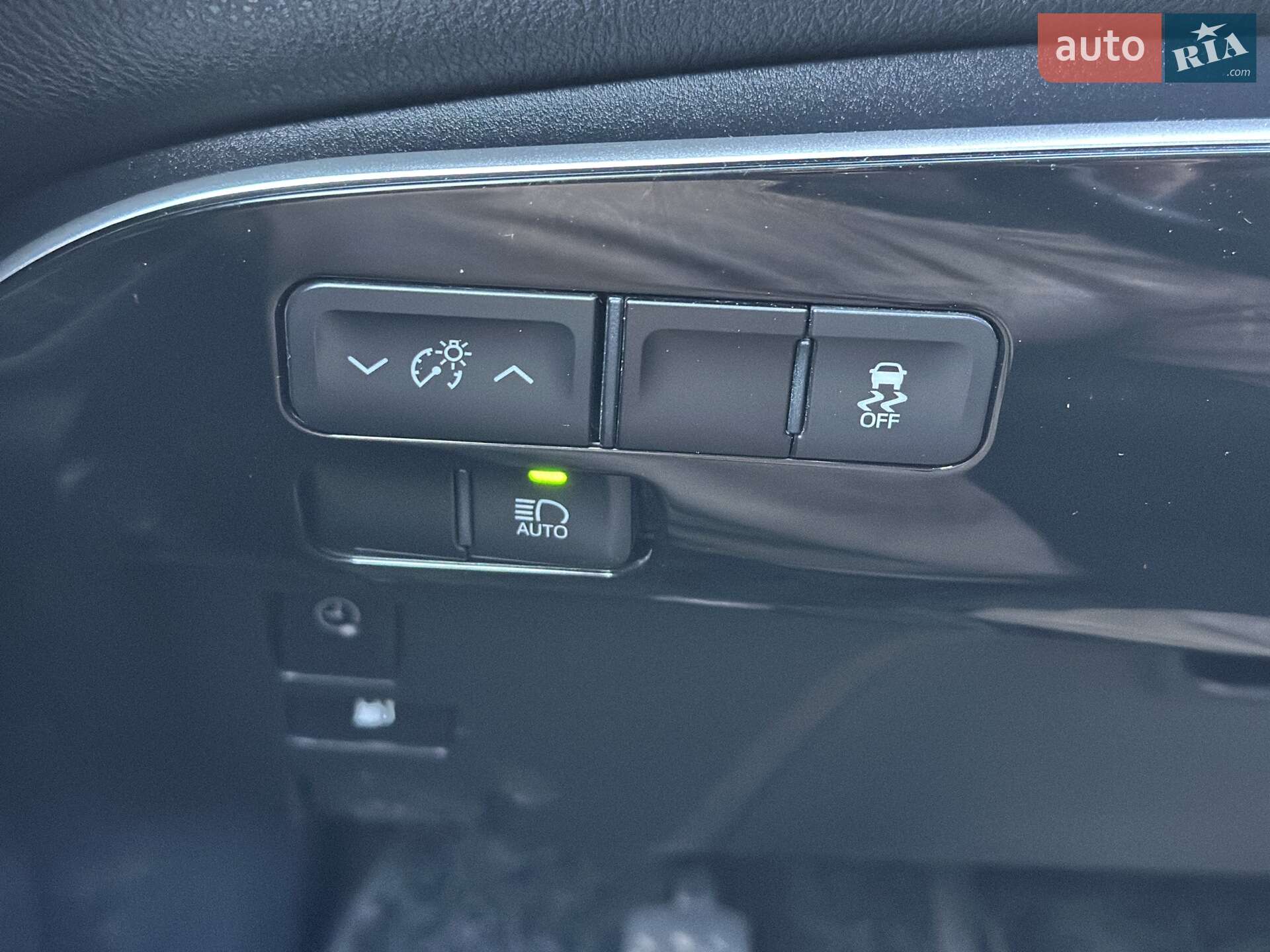 Toyota Prius 2017 VIN JTDKARFP2H3063447 фото оголошення 28 з 32