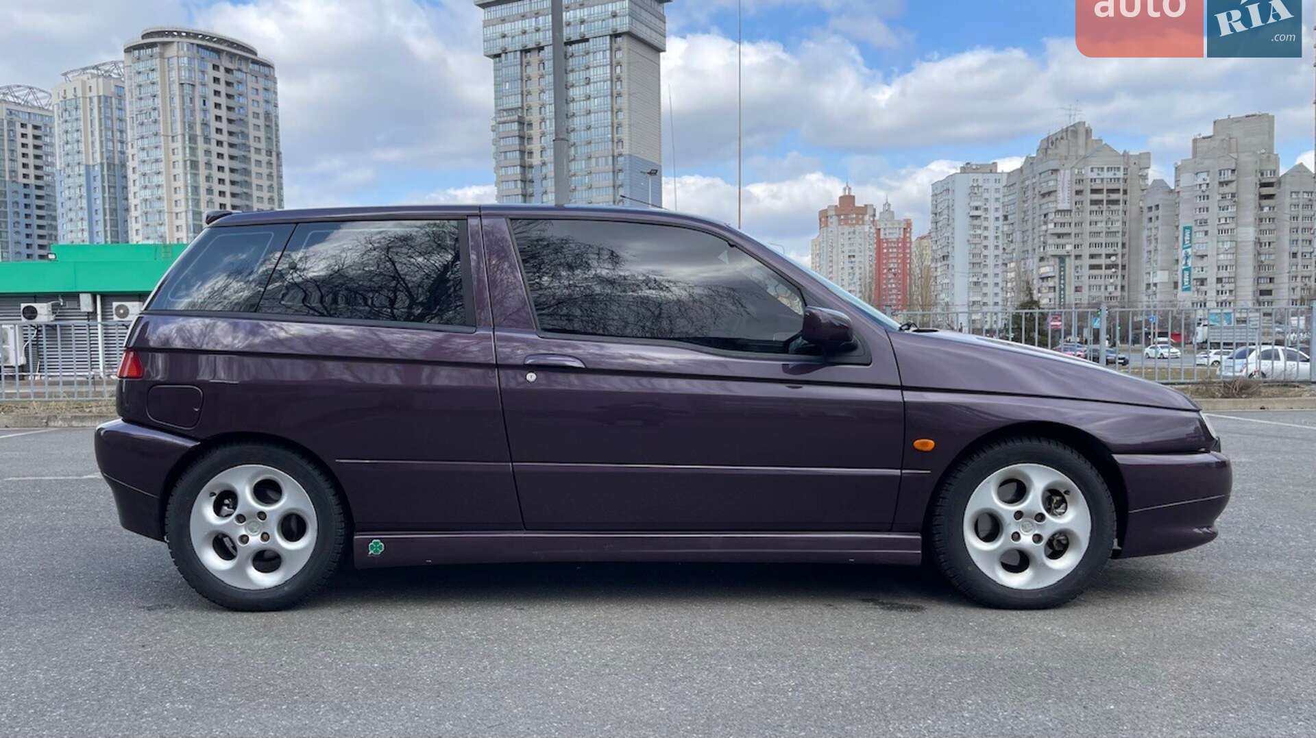 Alfa Romeo 145 1996 VIN ZAR93000002095359 фото оголошення 3 з 48