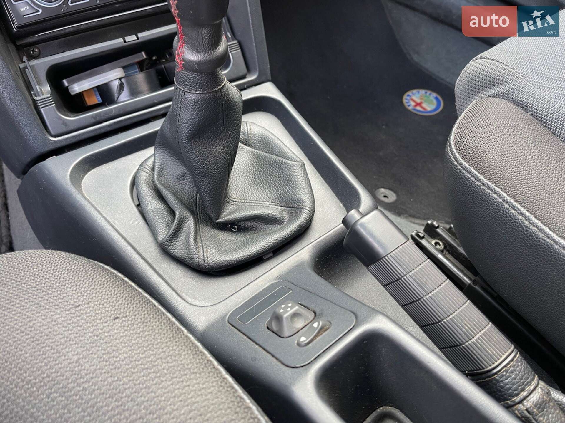 Alfa Romeo 145 1996 VIN ZAR93000002095359 фото оголошення 23 з 48