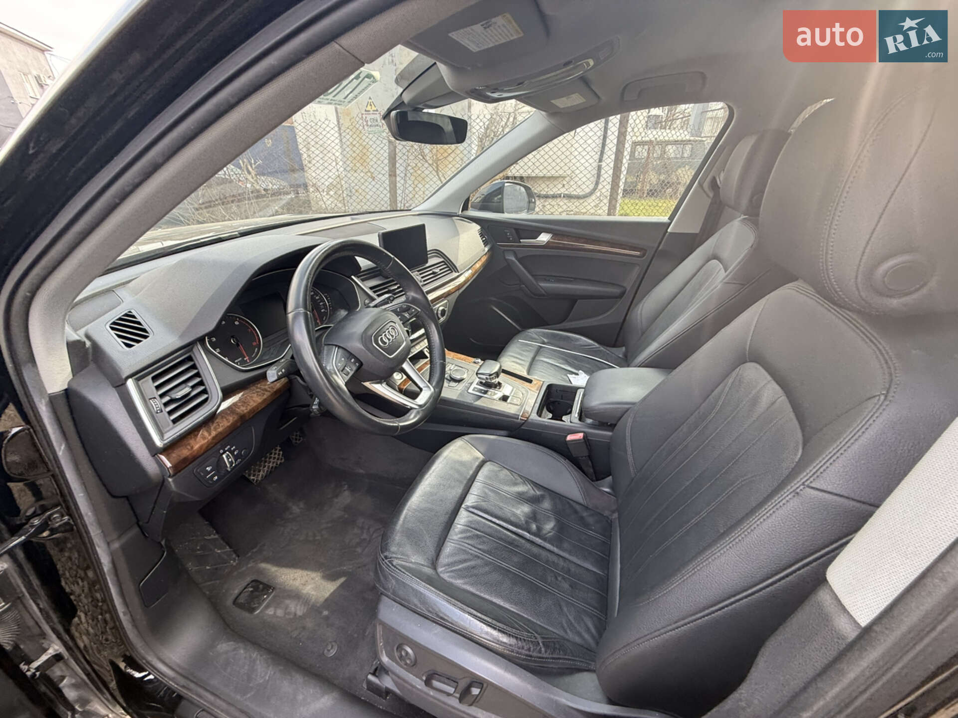Audi Q5 2018 VIN WA1ANAFY6J2117316 фото оголошення 2 з 14