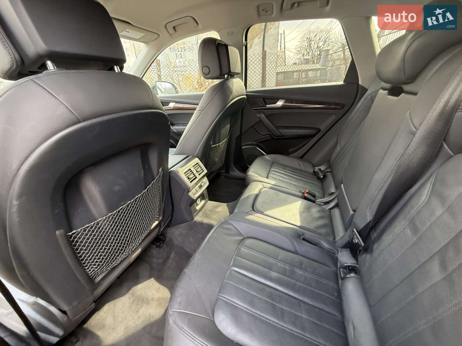 Audi Q5 2018 VIN WA1ANAFY6J2117316 фото оголошення 8 з 14