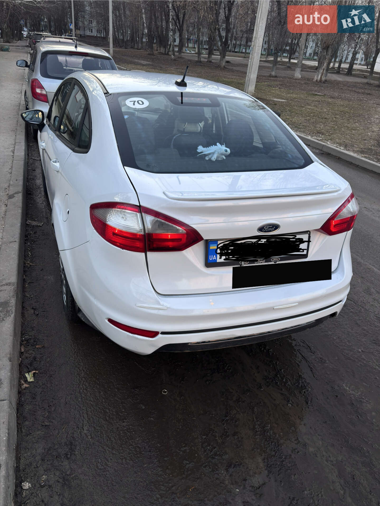 Ford Fiesta 2019 VIN 3FADP4BJ7KM133029 фото оголошення 5 з 9