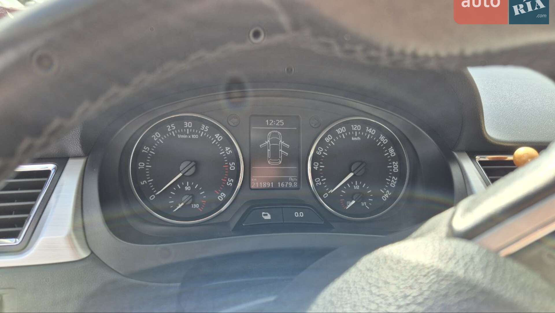 Skoda Rapid 2014 VIN TMBEJ6NH3F4517086 фото оголошення 11 з 14