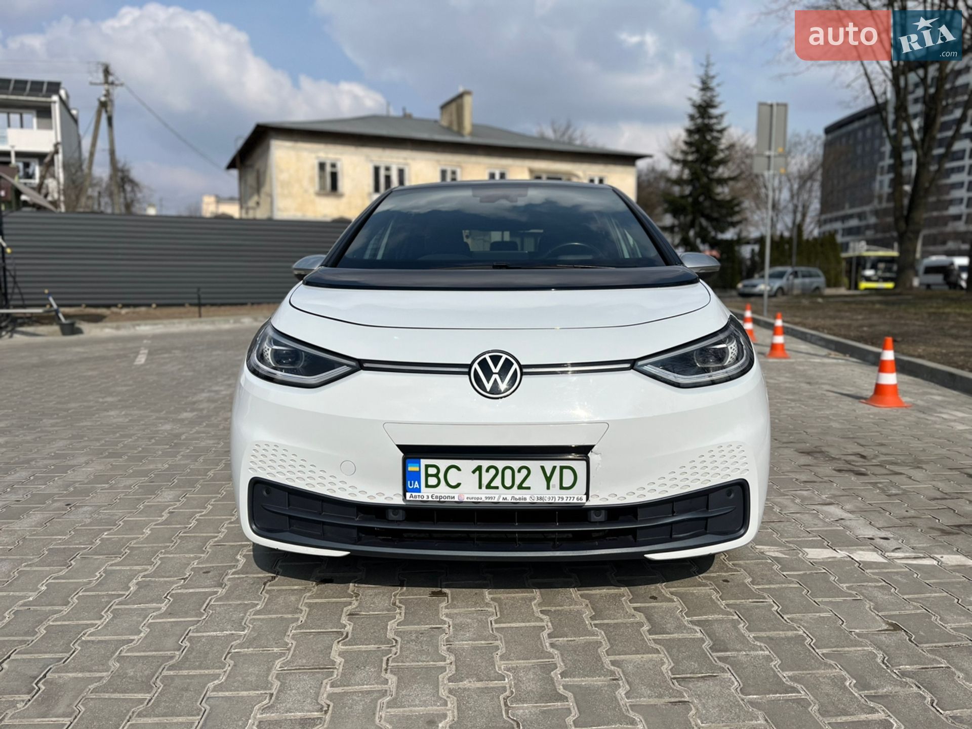 Volkswagen ID.3 2020 VIN WVWZZZE1ZLP017515 фото оголошення 4 з 23