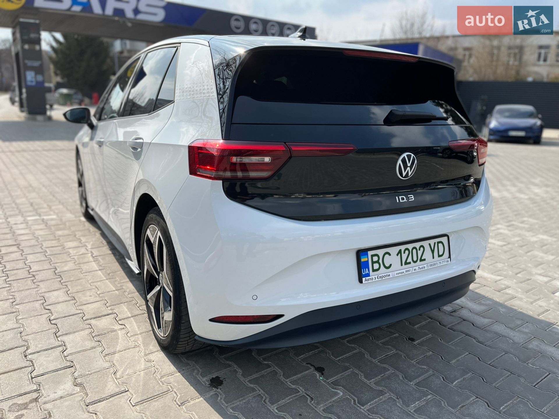 Volkswagen ID.3 2020 VIN WVWZZZE1ZLP017515 фото оголошення 8 з 23