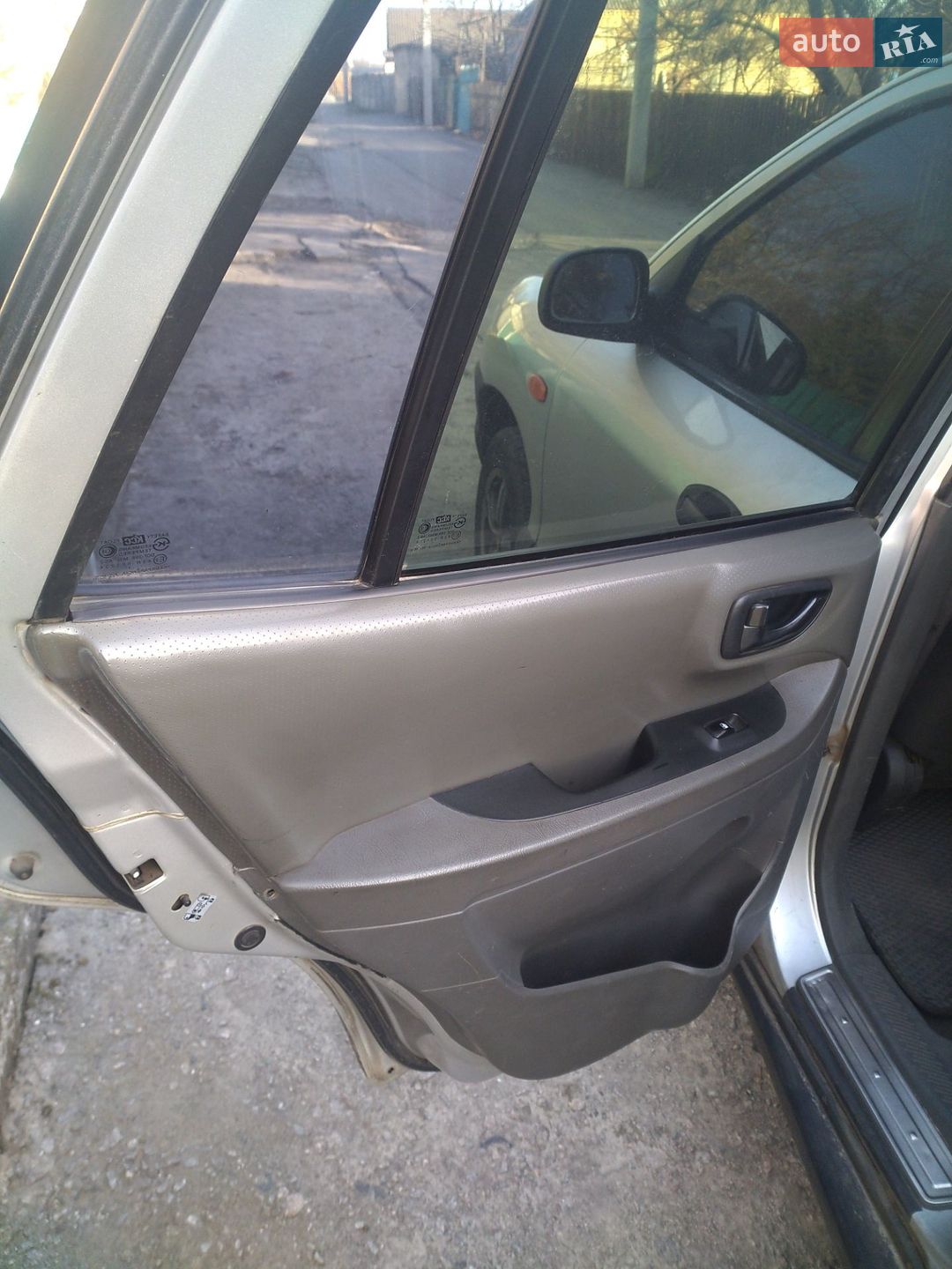 Hyundai Santa FE 2002 VIN KMHSC81AP2U249961 фото оголошення 18 з 32