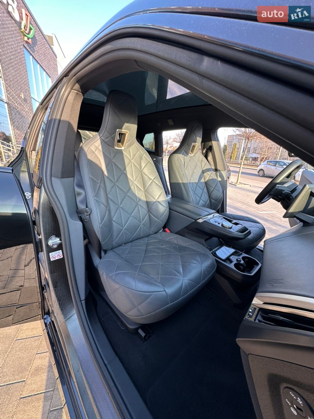BMW iX 2022 VIN WBY11CF030CM05034 фото оголошення 17 з 26