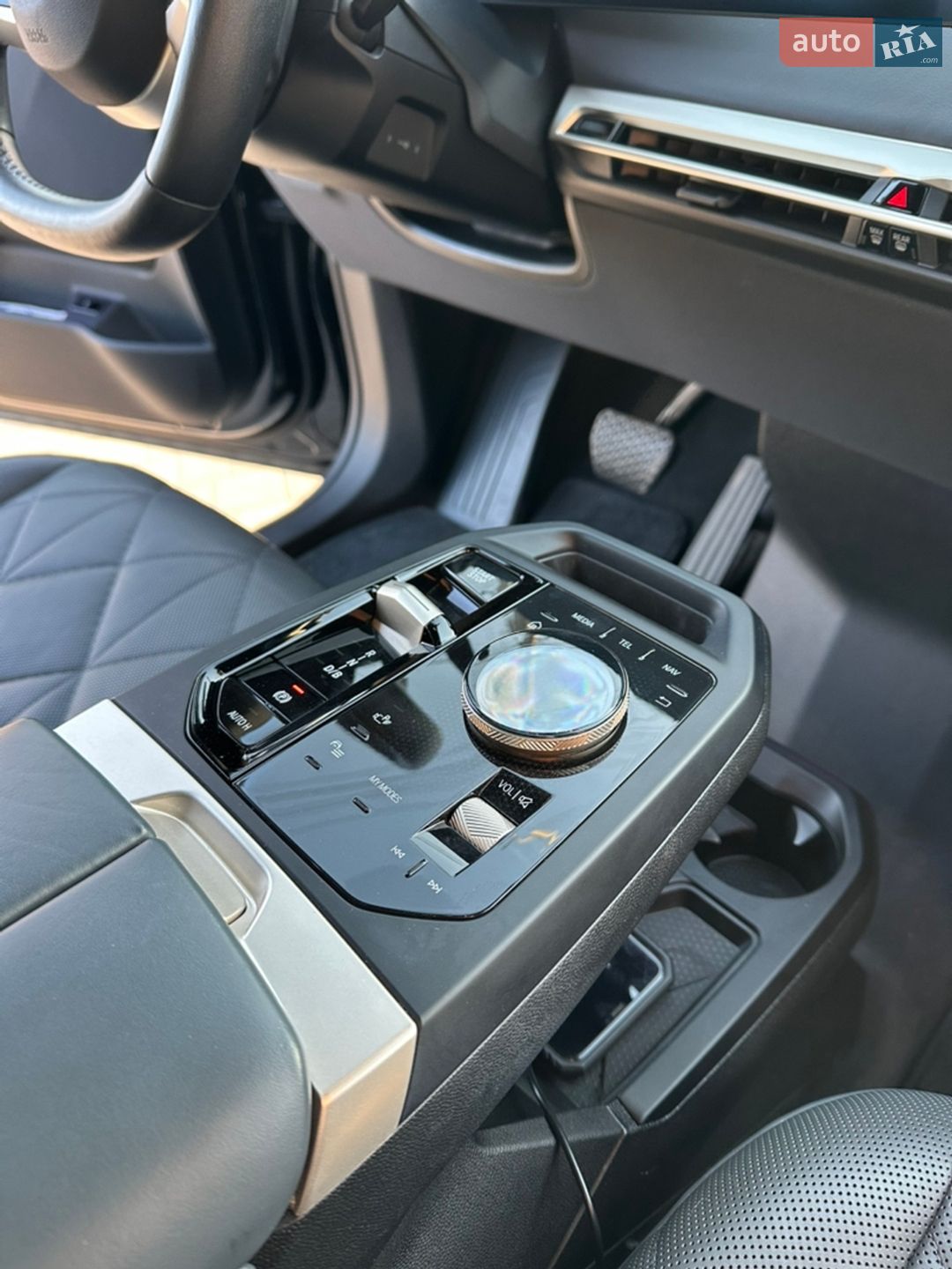 BMW iX 2022 VIN WBY11CF030CM05034 фото оголошення 18 з 26