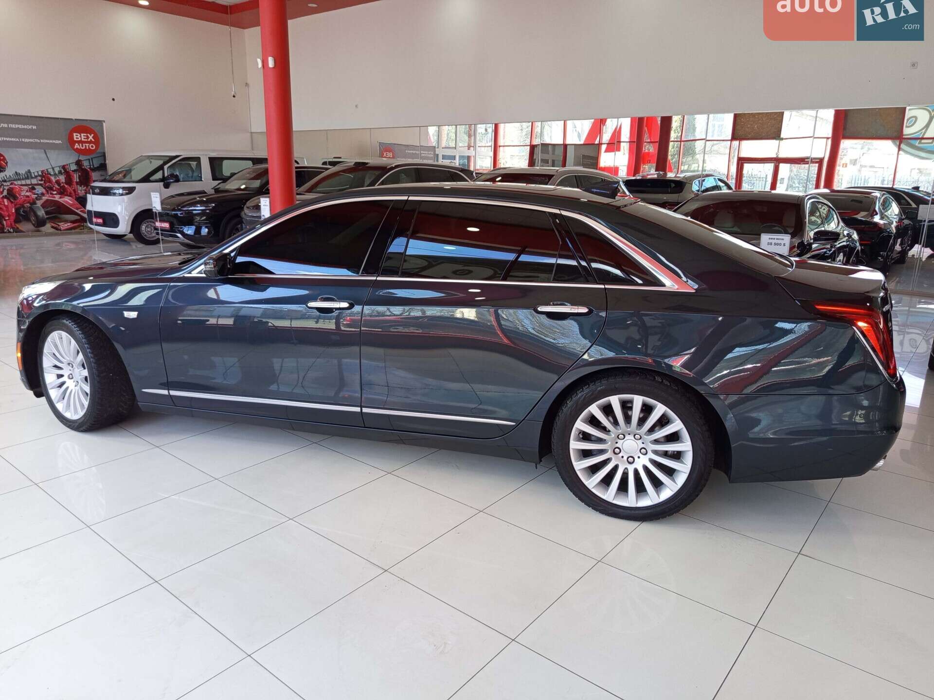 Cadillac CT6 2018 VIN 1G6KH5R65JU127460 фото оголошення 6 з 56