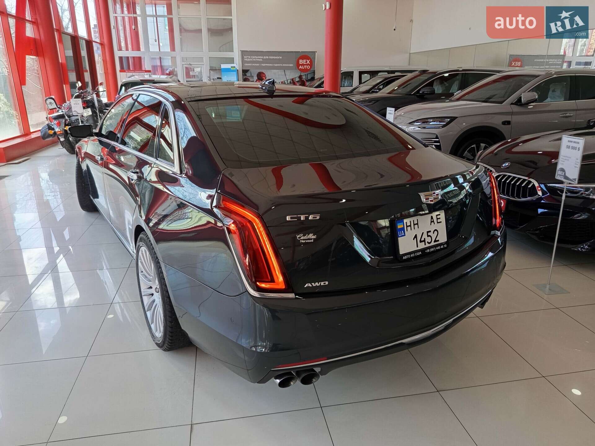 Cadillac CT6 2018 VIN 1G6KH5R65JU127460 фото оголошення 2 з 56