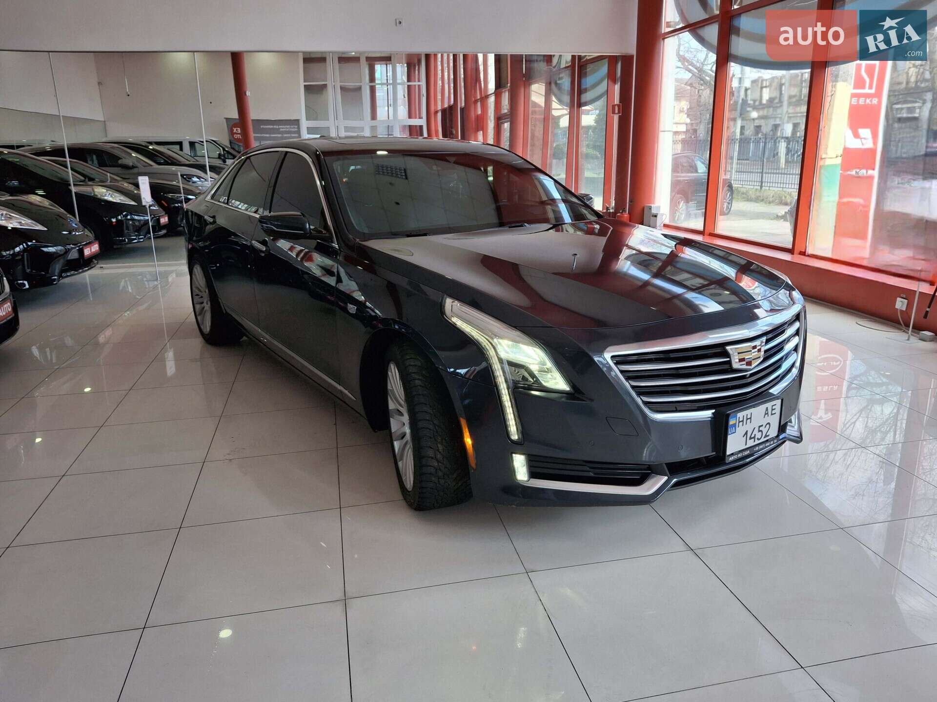 Cadillac CT6 2018 VIN 1G6KH5R65JU127460 фото оголошення 5 з 56
