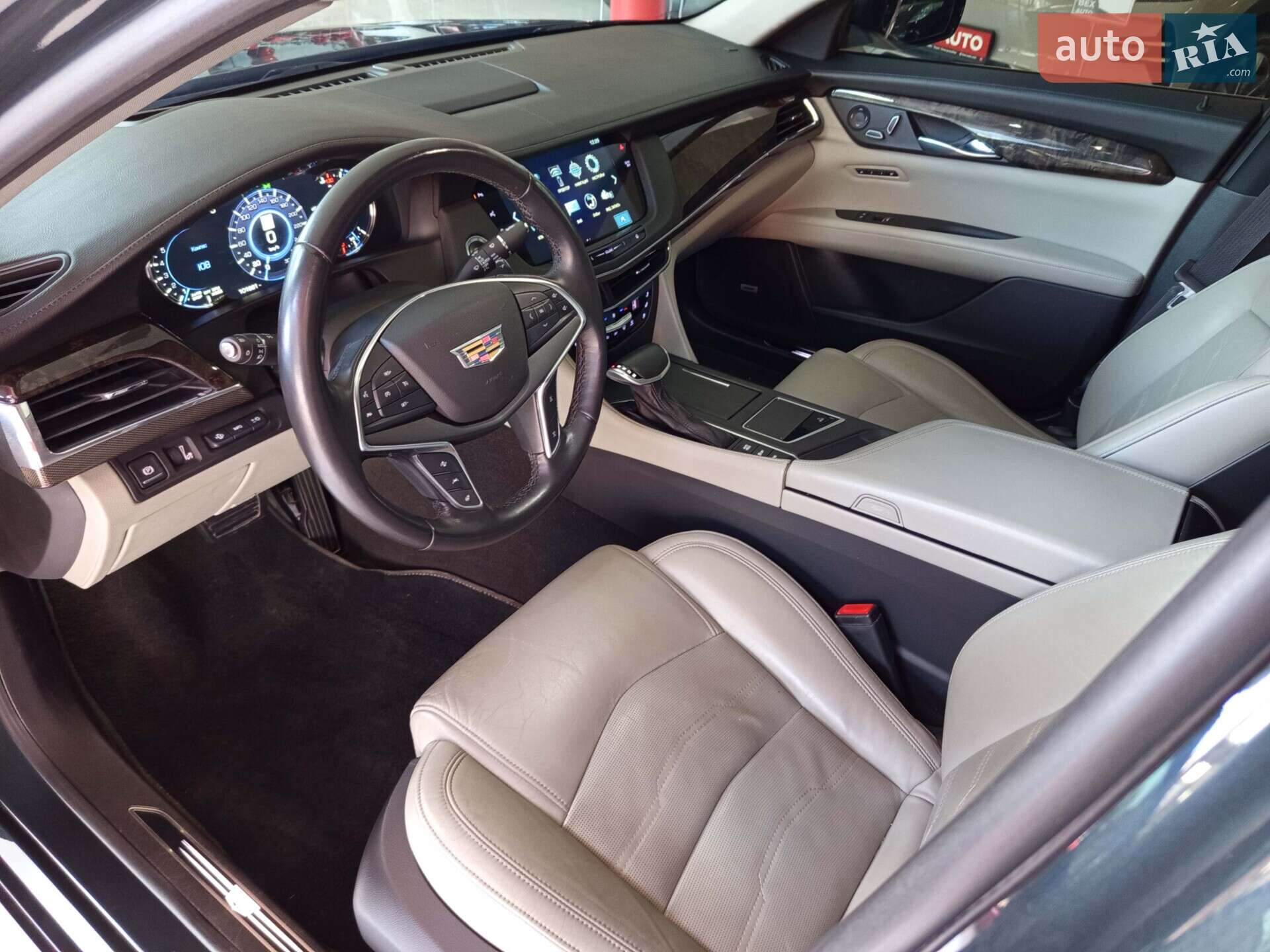 Cadillac CT6 2018 VIN 1G6KH5R65JU127460 фото оголошення 11 з 56