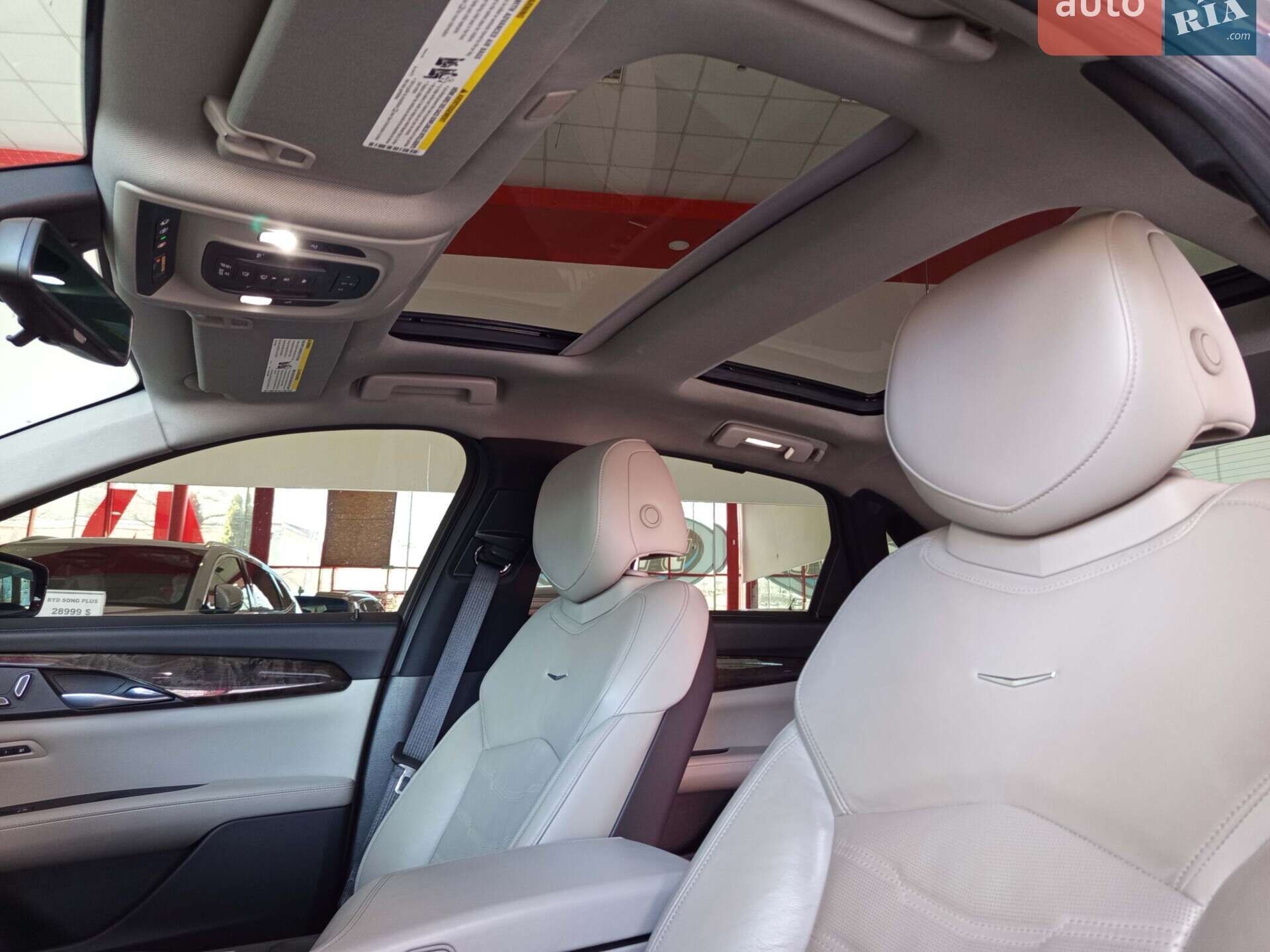Cadillac CT6 2018 VIN 1G6KH5R65JU127460 фото оголошення 21 з 56