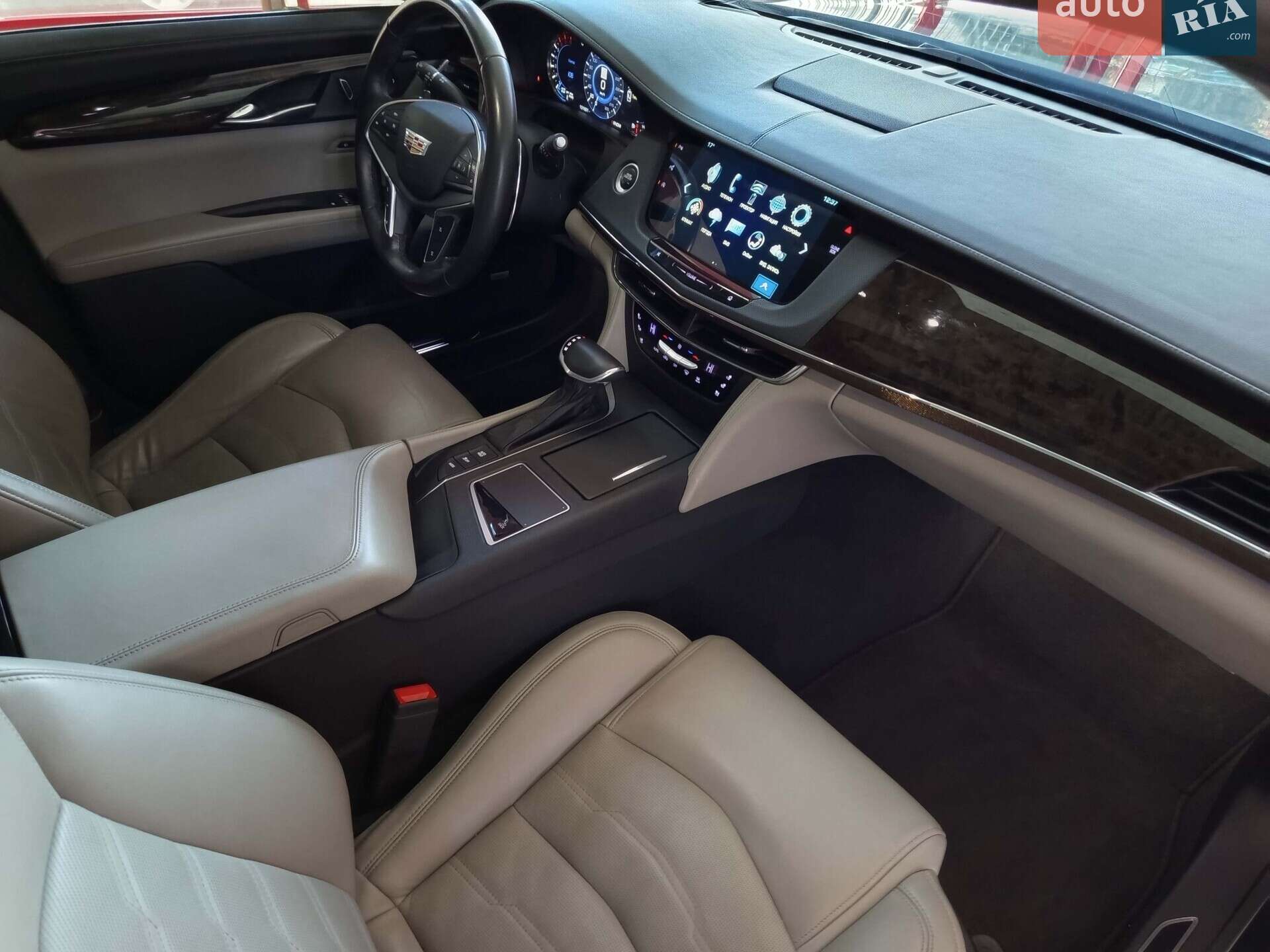 Cadillac CT6 2018 VIN 1G6KH5R65JU127460 фото оголошення 23 з 56