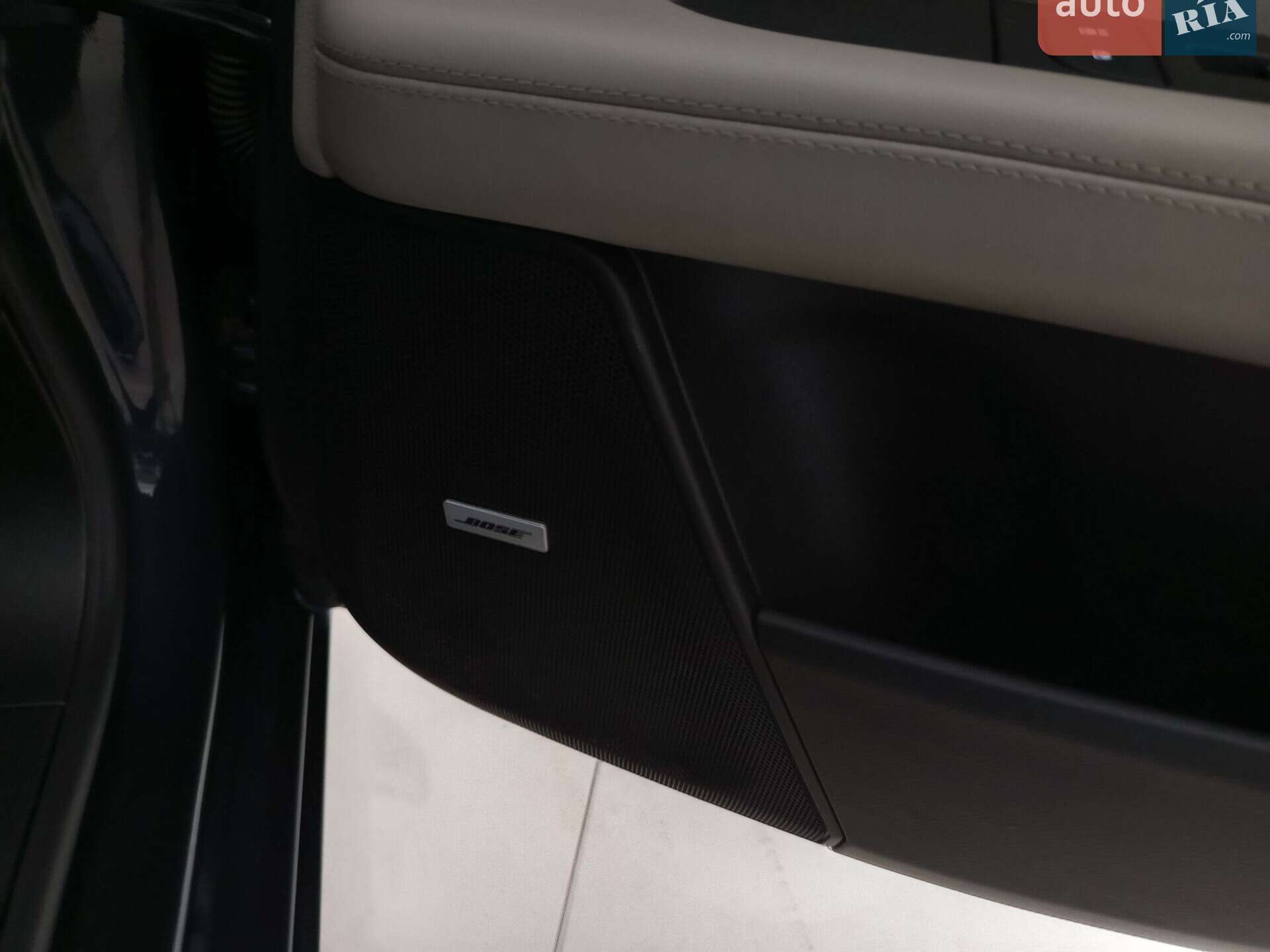 Cadillac CT6 2018 VIN 1G6KH5R65JU127460 фото оголошення 33 з 56