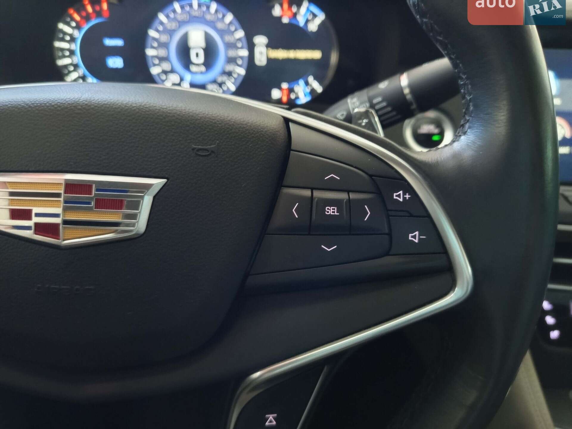 Cadillac CT6 2018 VIN 1G6KH5R65JU127460 фото оголошення 37 з 56