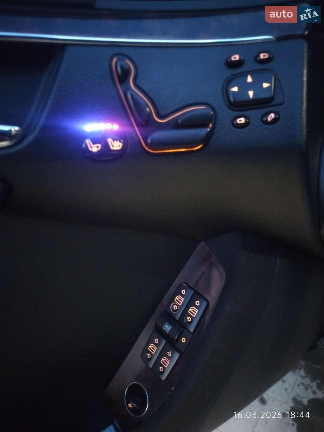 Mercedes-Benz S-Class 2004 VIN Y6D2201874A432526 фото оголошення 6 з 8