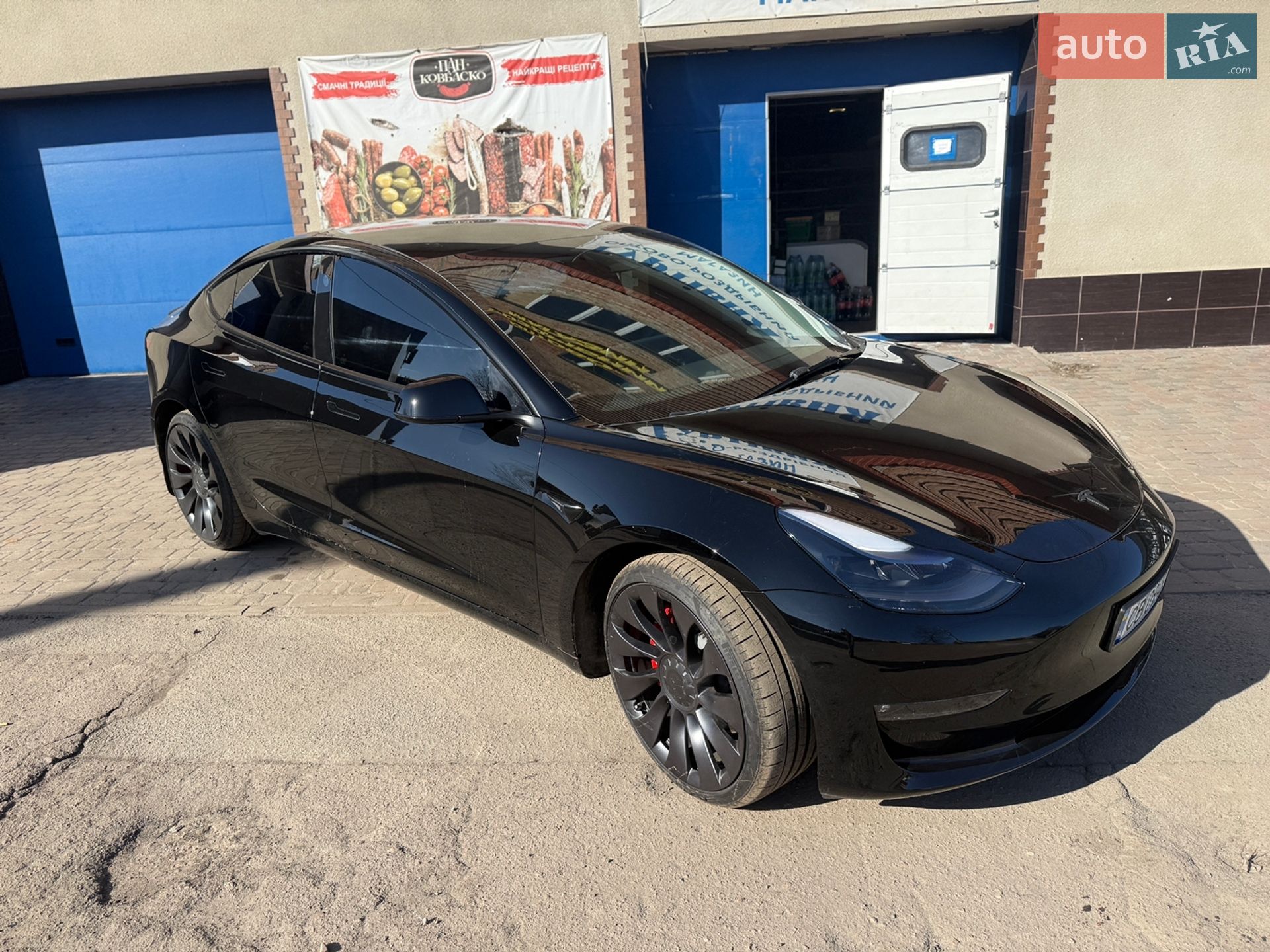 Tesla Model 3 2023 VIN 5YJ3E1EC5PF681114 фото оголошення 3 з 25