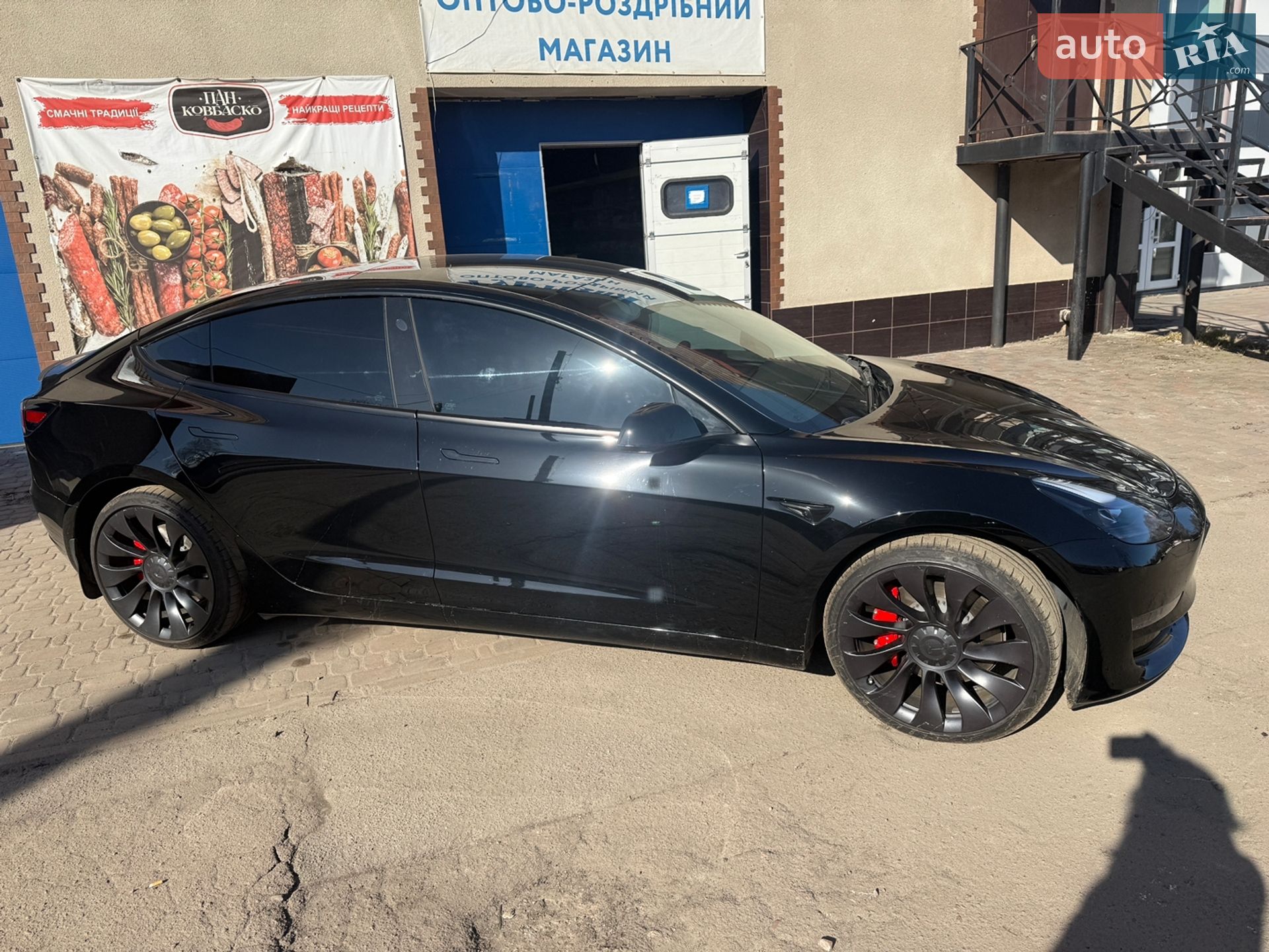 Tesla Model 3 2023 VIN 5YJ3E1EC5PF681114 фото оголошення 4 з 25