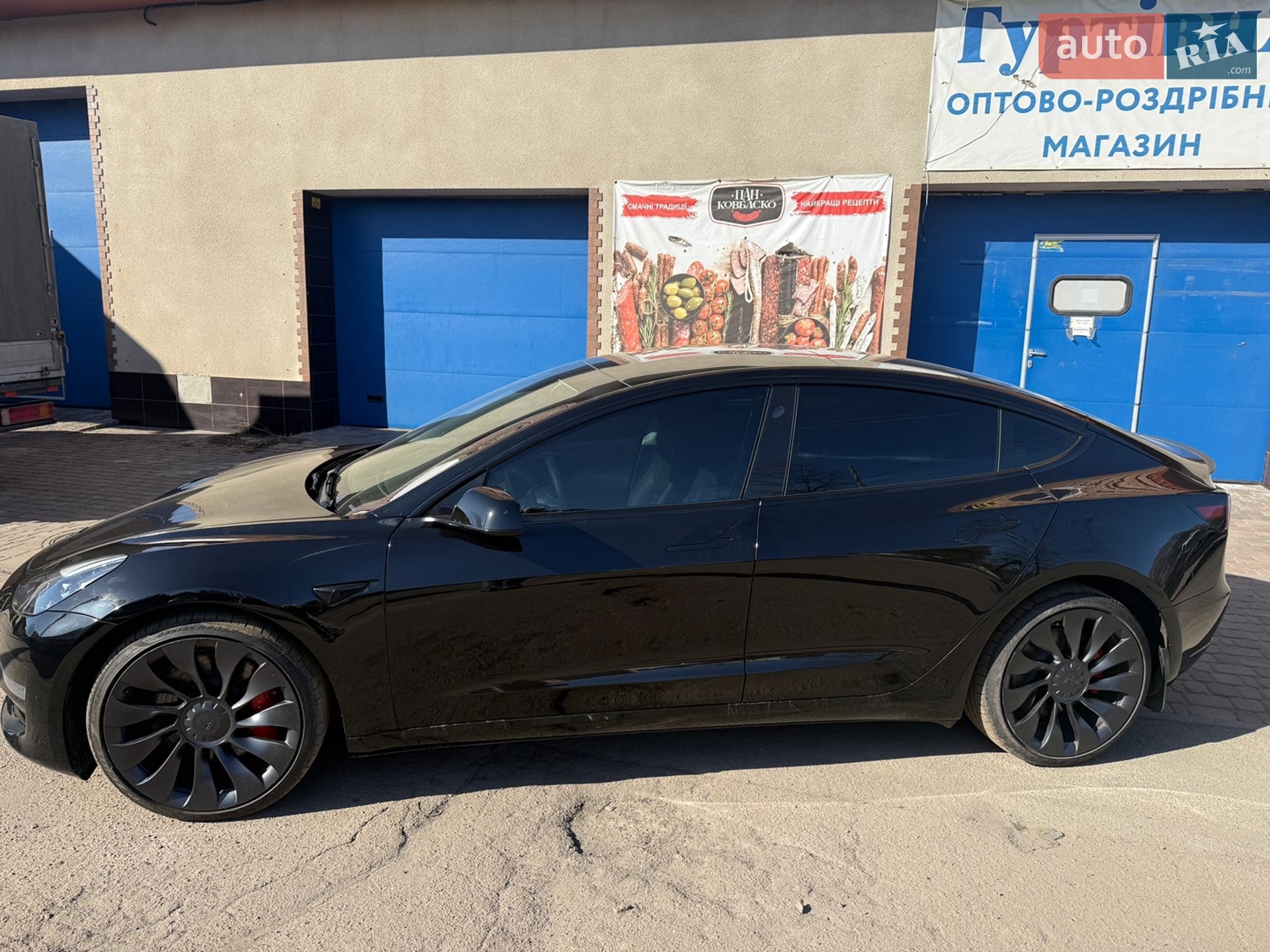 Tesla Model 3 2023 VIN 5YJ3E1EC5PF681114 фото оголошення 11 з 25