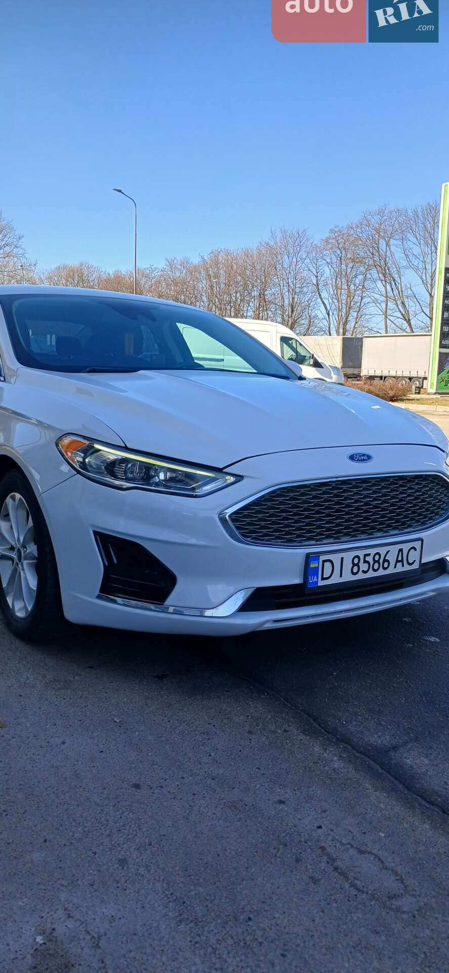 Ford Fusion 2018 VIN 3FA6P0MU2KR141616 фото оголошення 3 з 29
